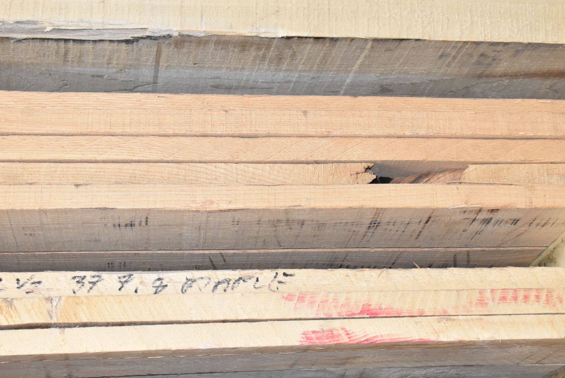 LOT/ VARIOUS DIMENSIONAL LUMBER INCLUDING MAPLE & ASH WOOD - Image 4 of 7