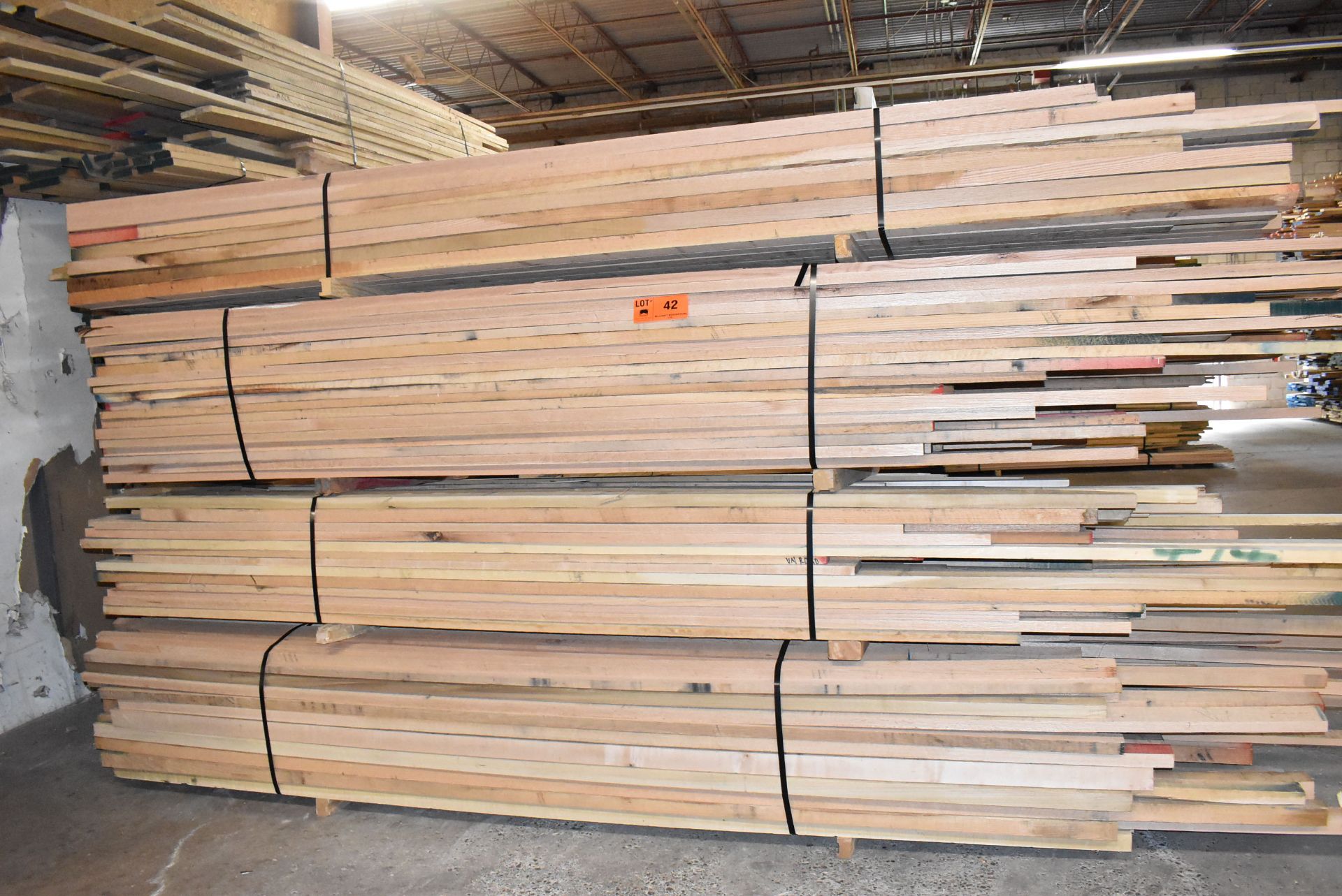 LOT/ VARIOUS DIMENSIONAL LUMBER INCLUDING MAPLE & POPLAR WOOD - Image 6 of 7