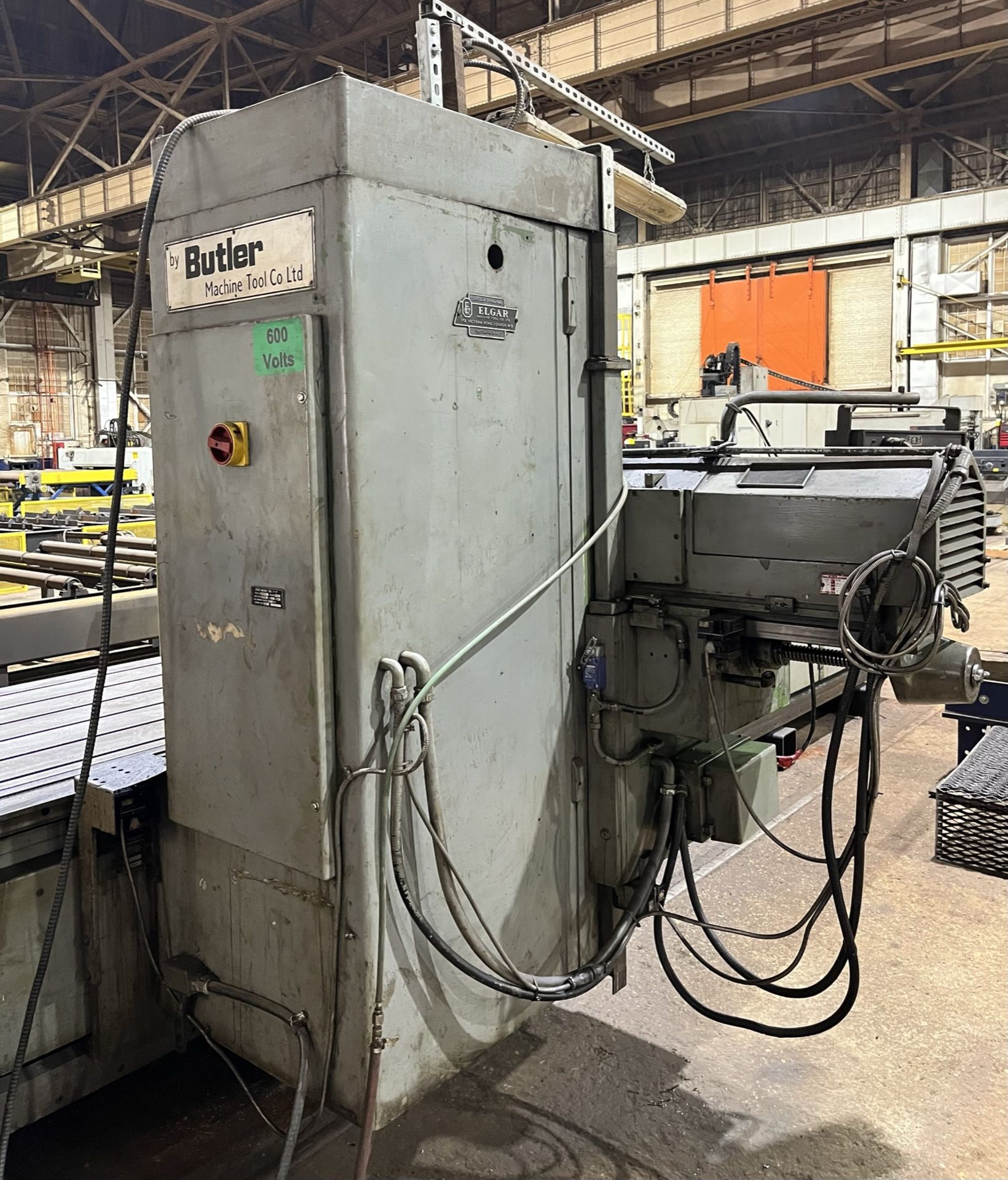 BUTLER ELGAMILL CS-10 BED-TYPE MILLING & BORING MACHINE WITH 47"X252" TABLE, TRAVELS: X - 52"; Y - - Image 7 of 12