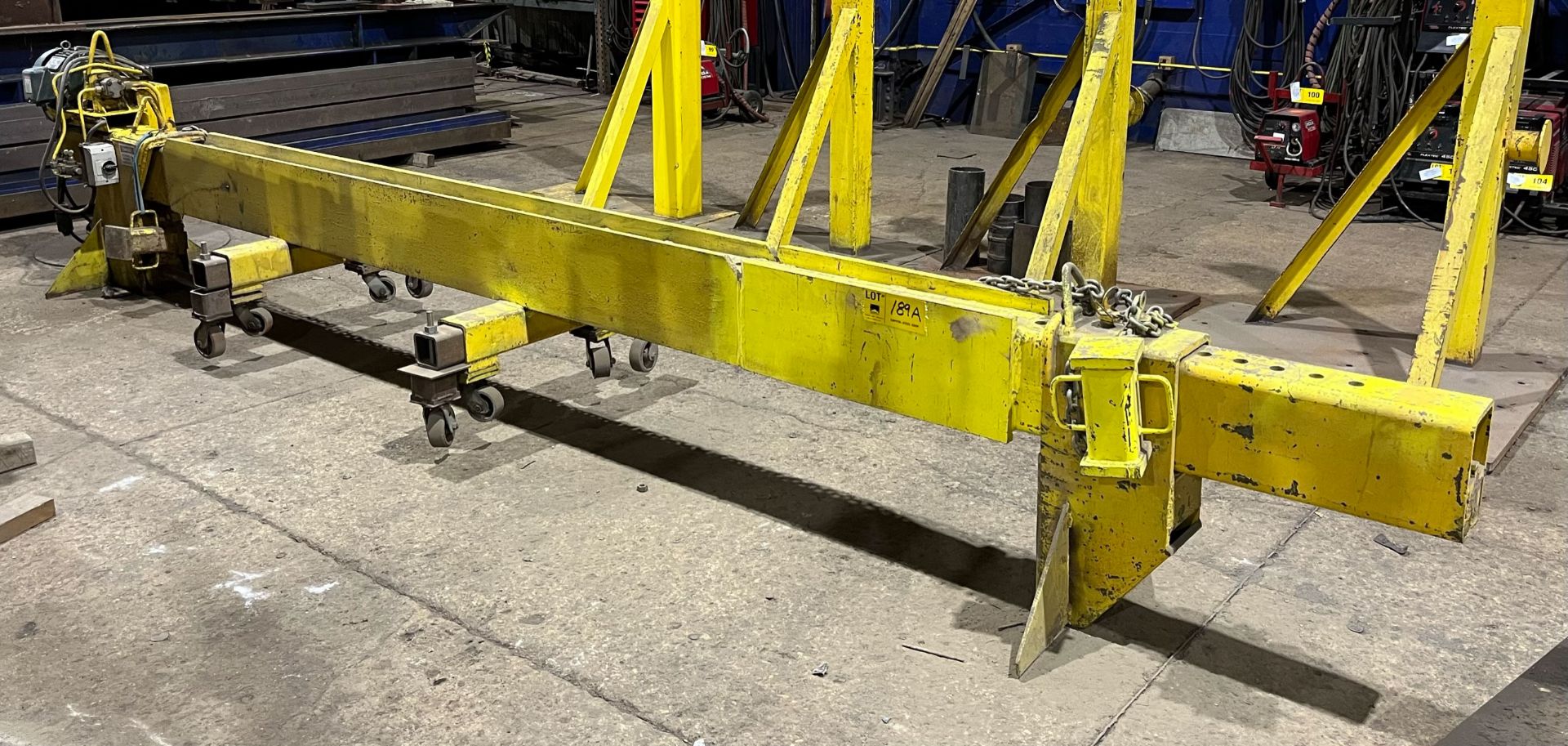 HYDRAULIC GIRDER SQUEEZE JIG [RIGGING FEES FOR LOT #189A - $500 USD PLUS APPLICABLE TAXES]