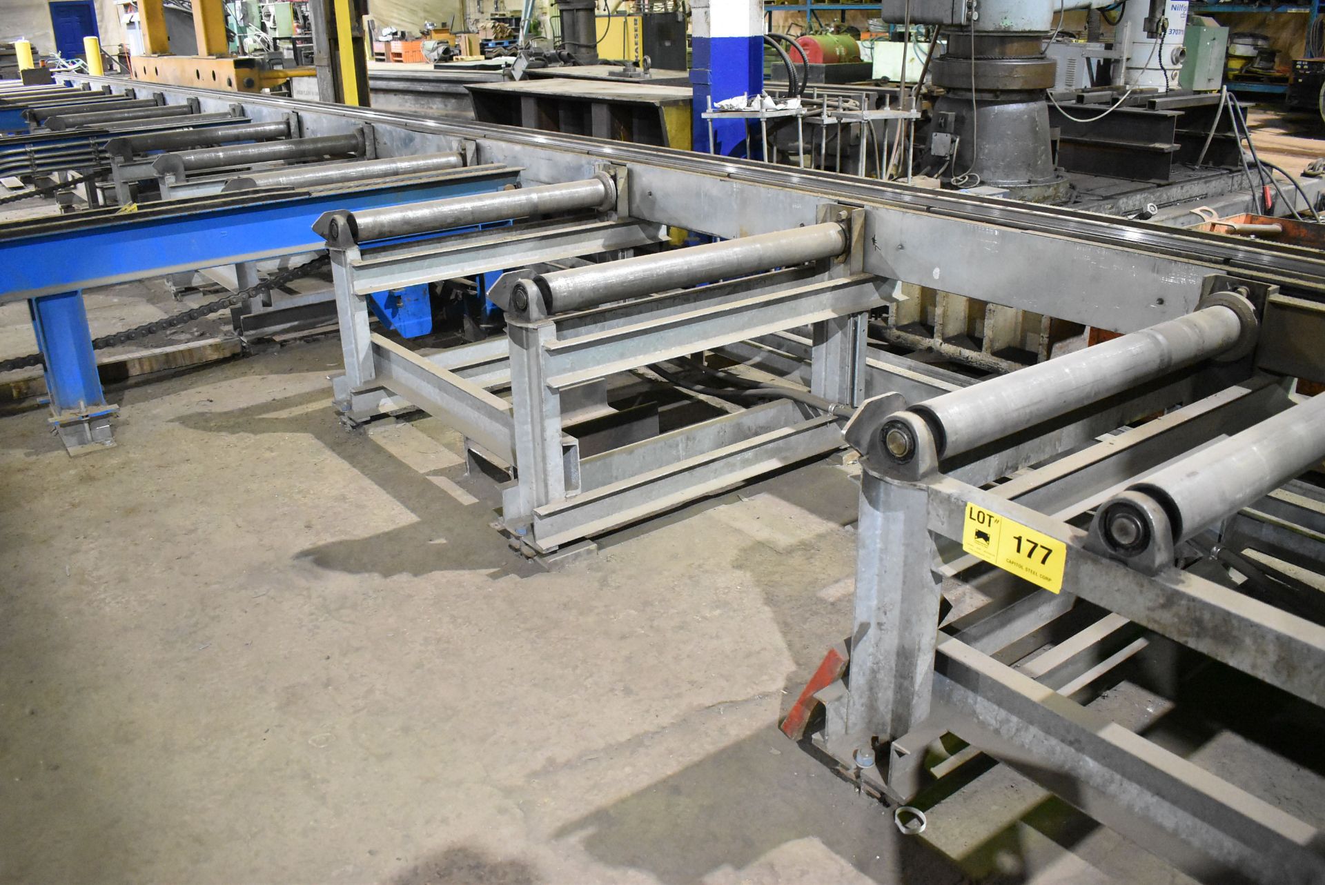 APPROX. 70' PROGRAMMABLE INFEED ROLLER CONVEYOR (CI) [RIGGING FEES FOR LOT #177 - $2500 USD PLUS