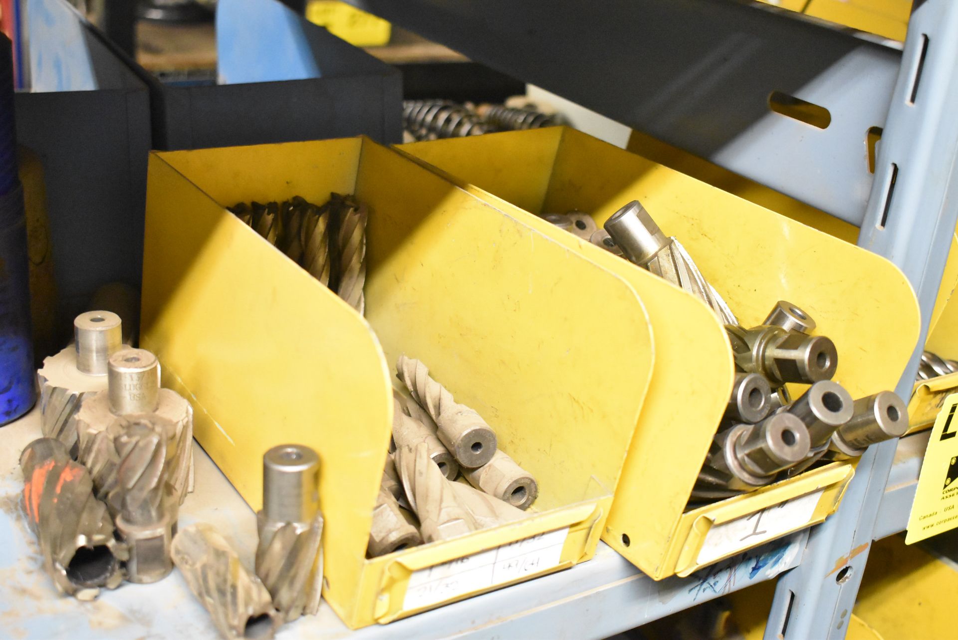 LOT/ CONTENTS OF SHELF - INCLUDING TAPS, ANNULAR CUTTERS & STEEL PARTS BOXES - Image 4 of 4