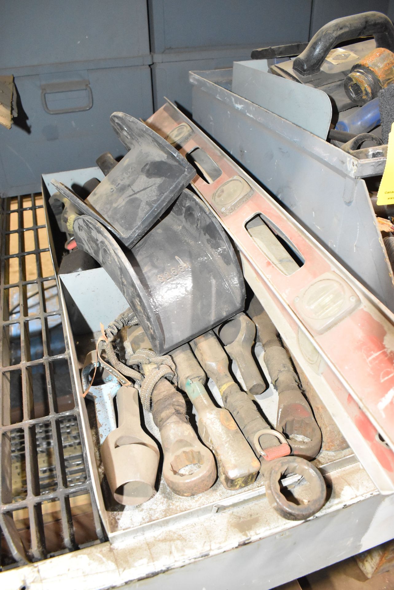 LOT/ HAND TOOLS WITH STEEL BINS - Image 2 of 3