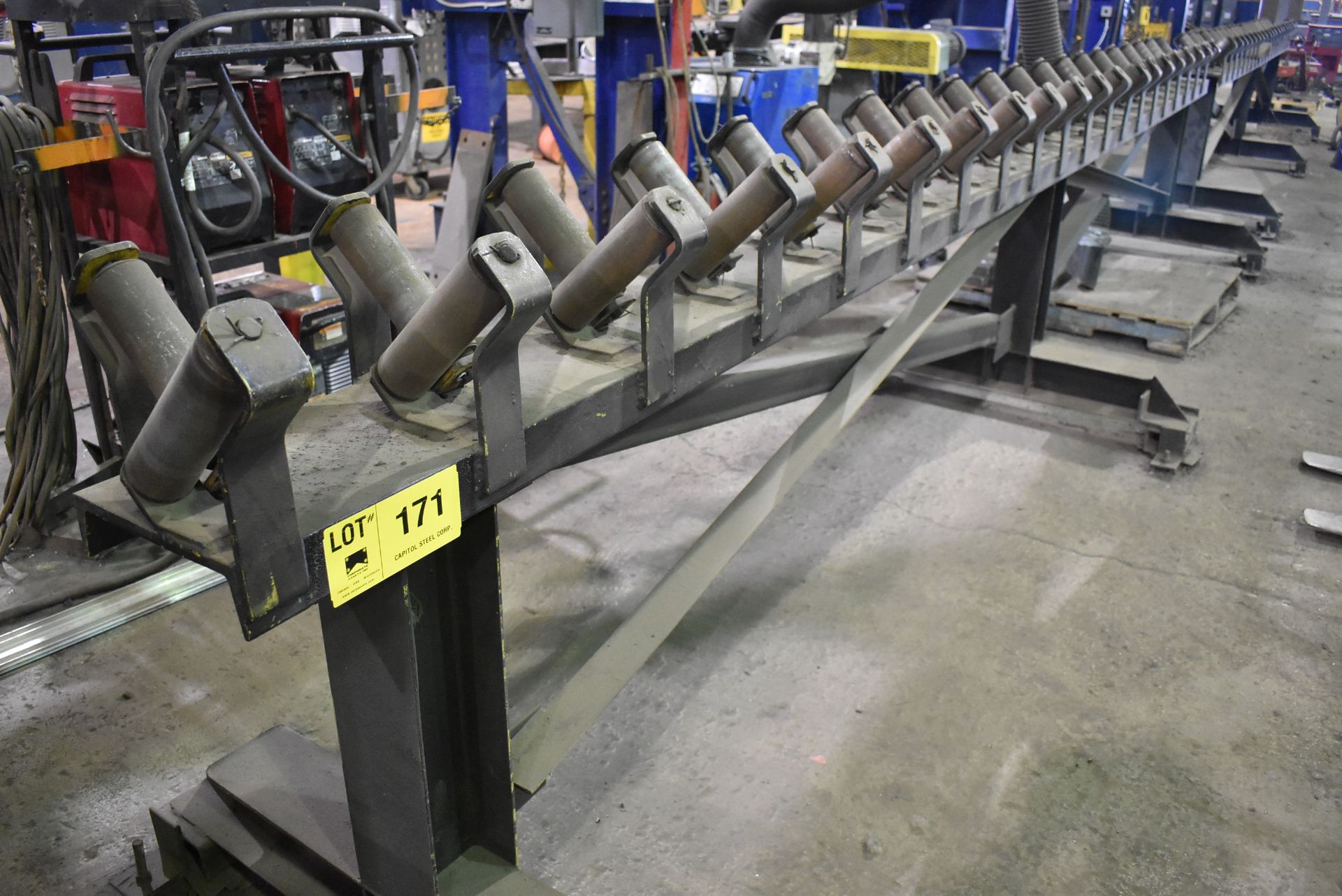 (2) 240" ANGLED ROLLER INFEED CONVEYORS (CI) [RIGGING FEES FOR LOT #171 - $350 USD PLUS APPLICABLE