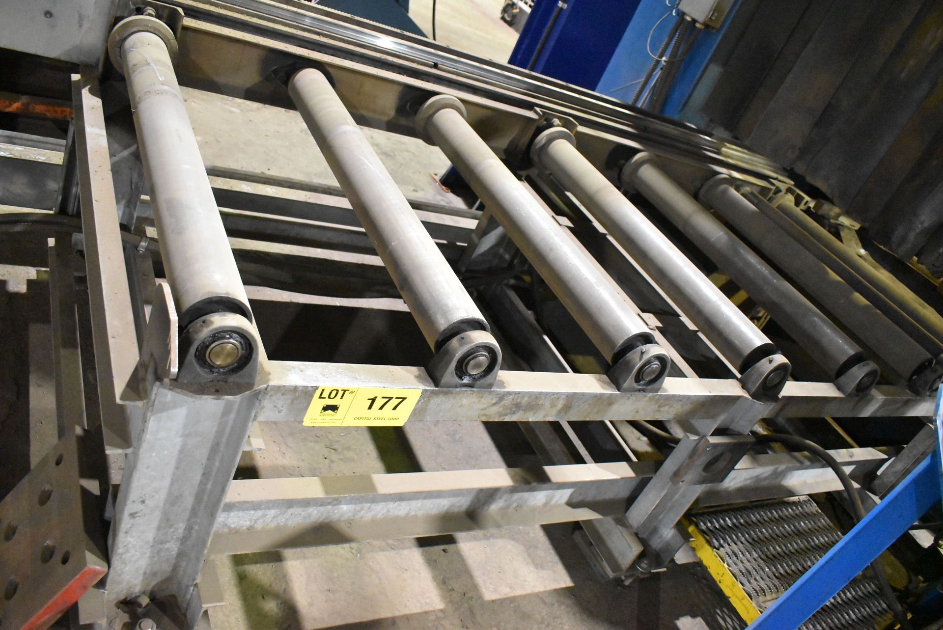APPROX. 70' PROGRAMMABLE INFEED ROLLER CONVEYOR (CI) [RIGGING FEES FOR LOT #177 - $2500 USD PLUS - Image 2 of 3