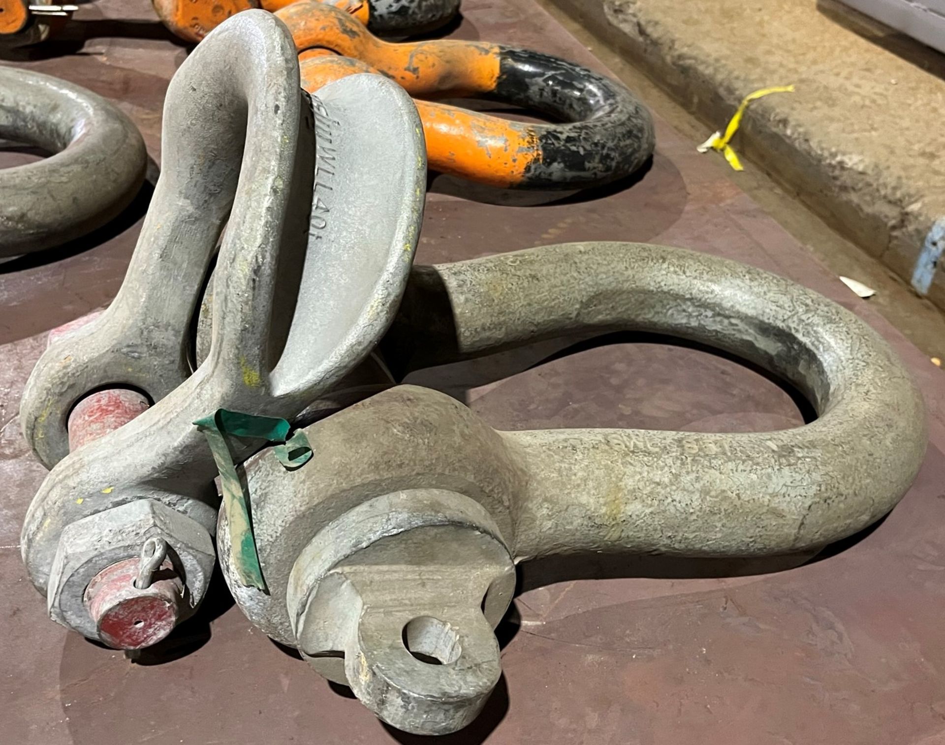 LOT/ (2) 85 TON CAPACITY HOLLAND VANBEEST SHACKLES- [RIGGING FEES FOR LOT #1451B - $30 USD PLUS