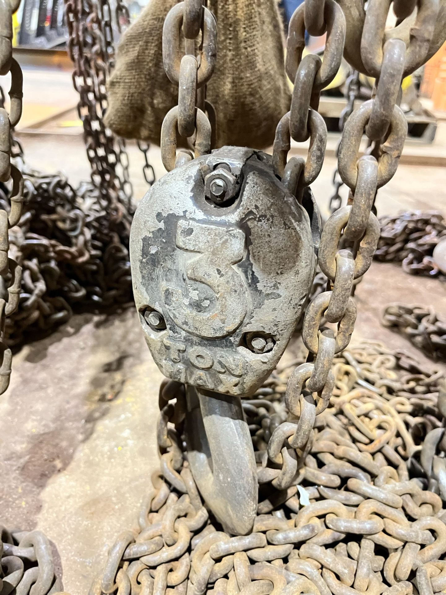 LOT/ (2) CHAIN FALLS & (1) 3 TON CAPACITY COME ALONG- [RIGGING FEES FOR LOT #1538C - $30 USD PLUS - Image 5 of 7