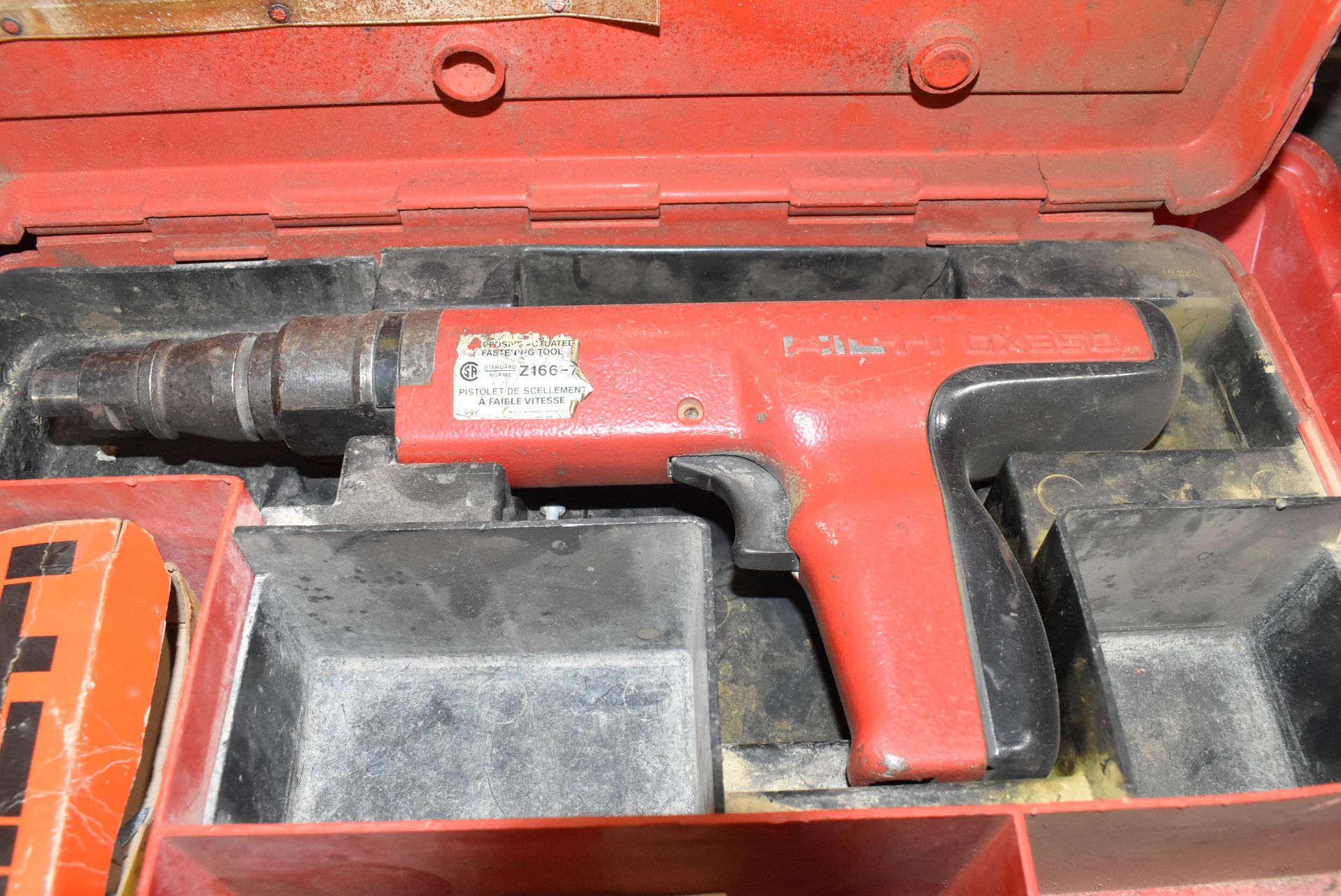 HILTI DX350 FULLY POWER-ACTUATED FASTENING TOOL - Image 2 of 3