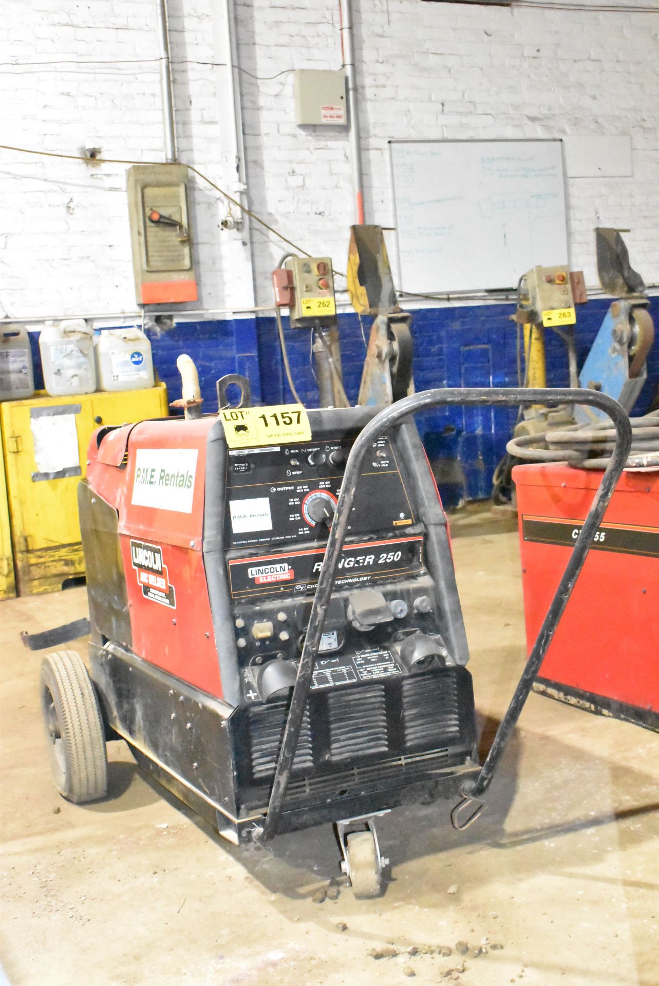 LINCOLN ELECTRIC RANGER 250 20 HP PORTABLE LPG GENERATOR/WELDERS WITH 3700 MAX. RPM, 120/240V