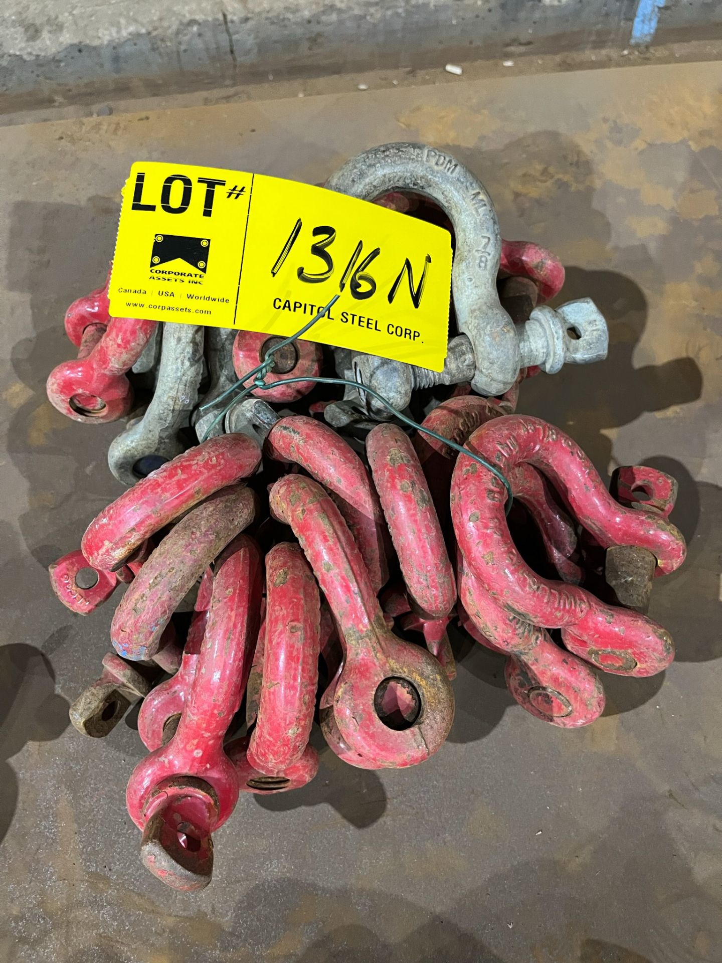 LOT/ (20) 6.5 TON CAPACITY SHACKLES