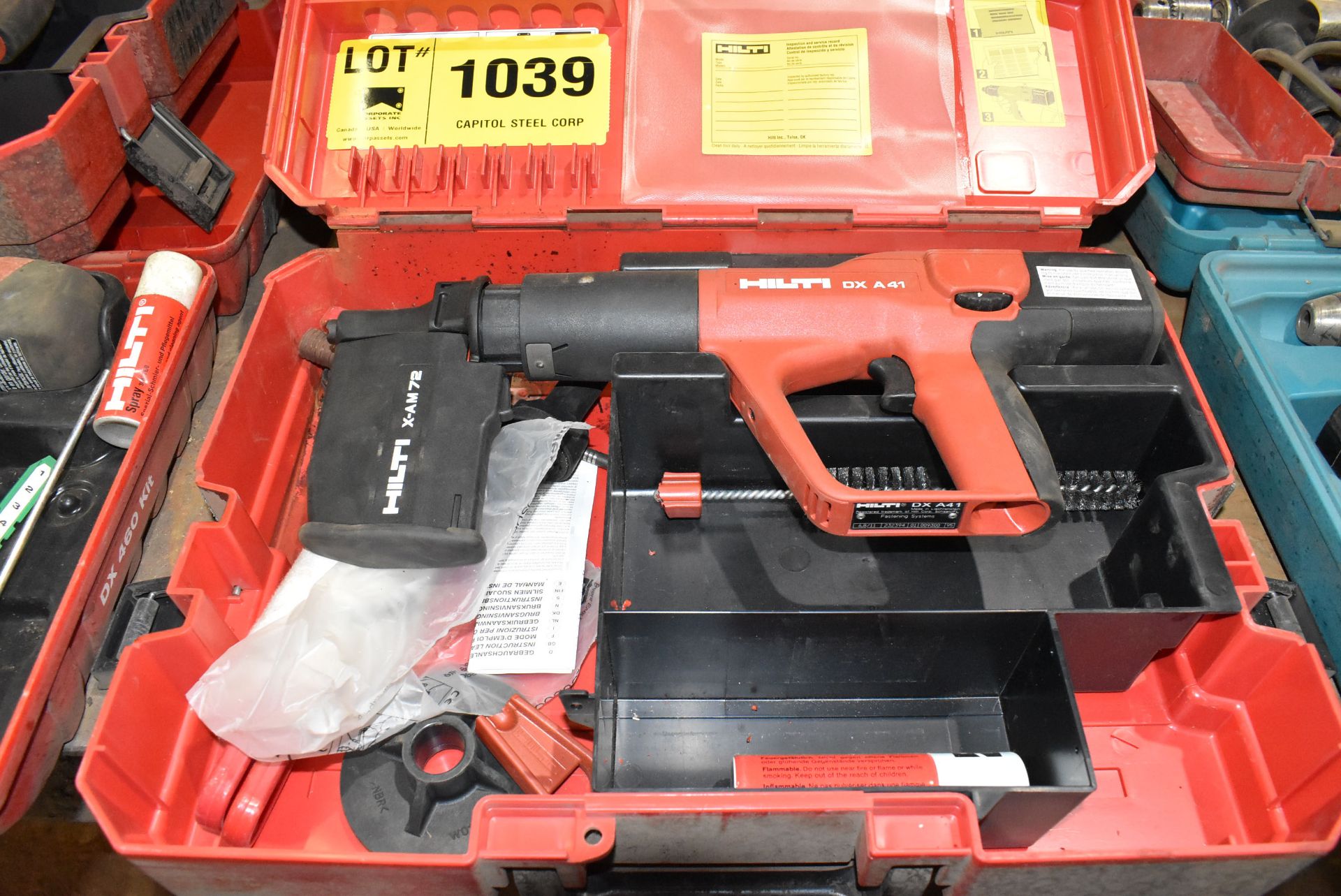 HILTI DX A41 FULLY AUTOMATIC POWER-ACTUATED FASTENING TOOL WITH HILTI X-AM72 NAIL MAGAZINE