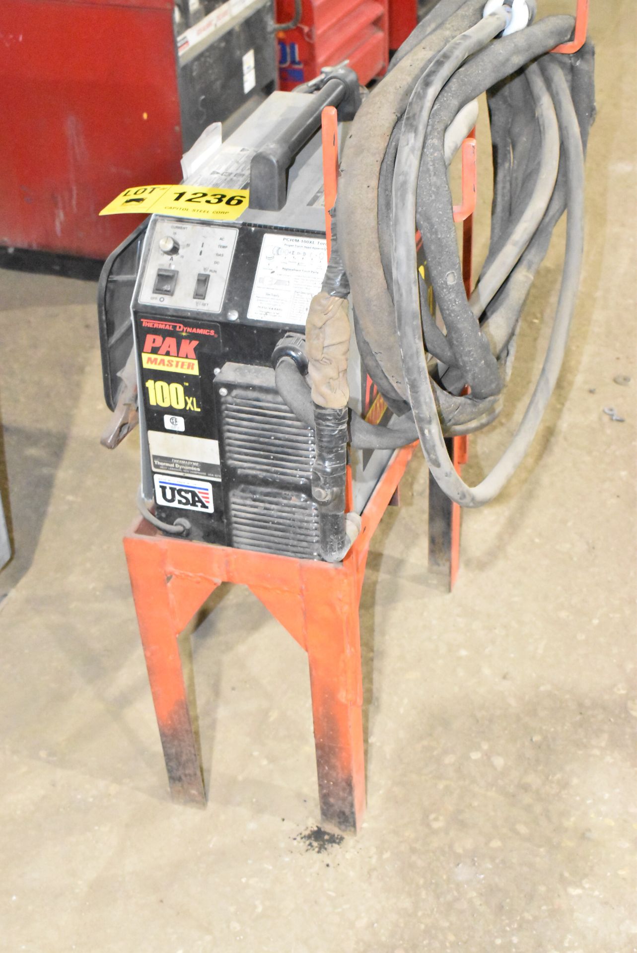 THERMAL DYNAMICS PAK MASTER 100XL PORTABLE PLASMA CUTTER WITH CABLES & GUN, S/N: N/A [RIGGING FEES - Image 2 of 8