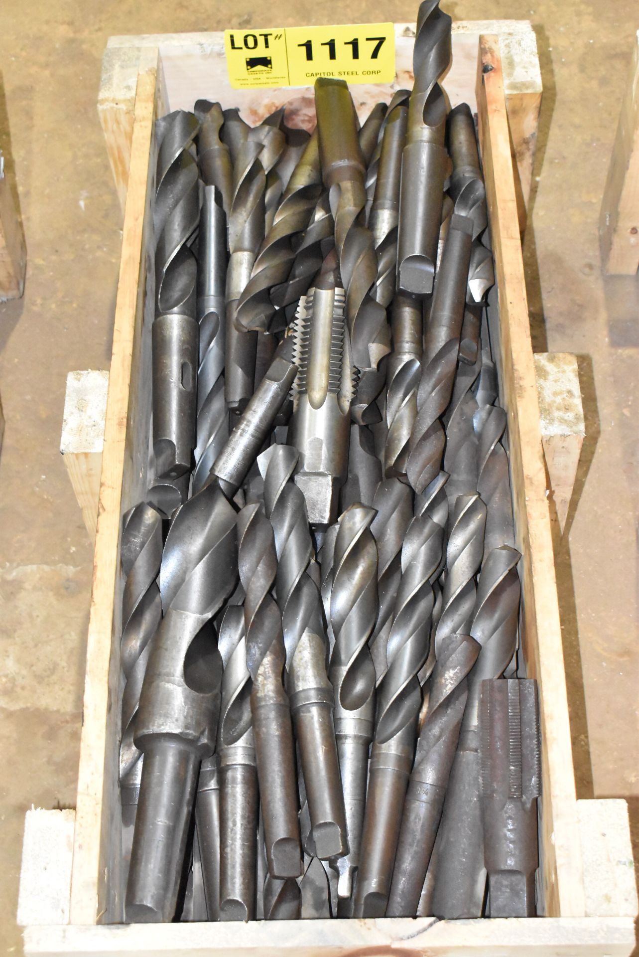 LOT/ HEAVY DUTY TAPER SHANK DRILLS [RIGGING FEES FOR LOT #1117 - $30 USD PLUS APPLICABLE TAXES]
