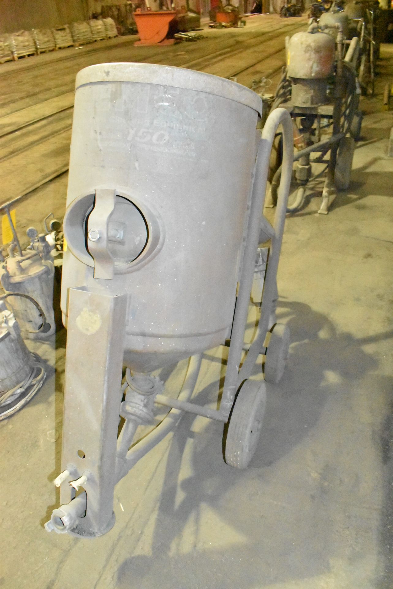 CLEMCO (2013) PORTABLE ABRASIVE CLEANING UNIT WITH 40 CU/FT CAPACITY, 150 PSI, S/N: N/A [RIGGING - Image 3 of 6