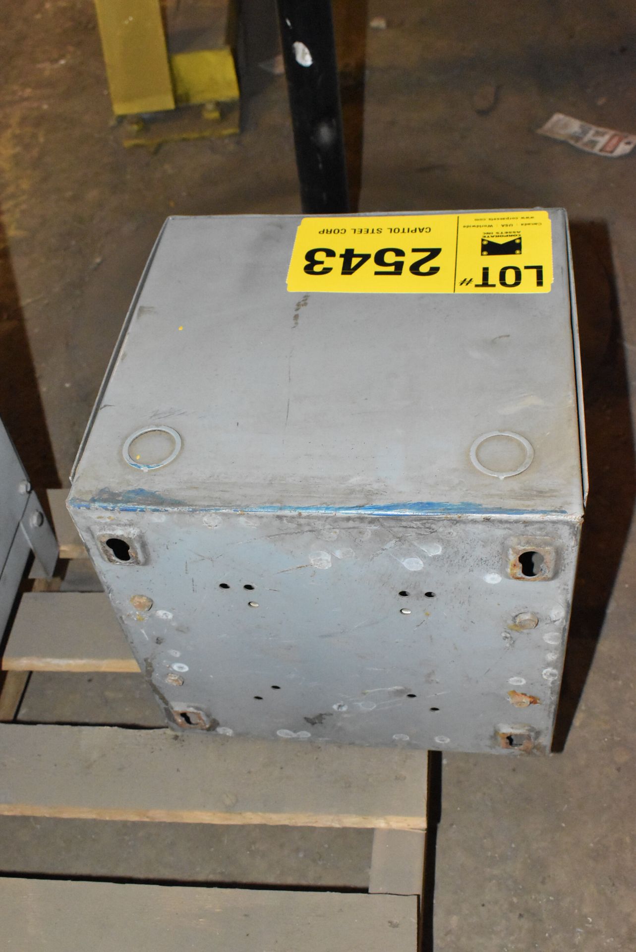 MARCUS 15 KVA TRANSFORMER WITH 600V PRIMARY, 480/440V SECONDARY, 3PH, 60 HZ [RIGGING FEES FOR LOT # - Image 4 of 4