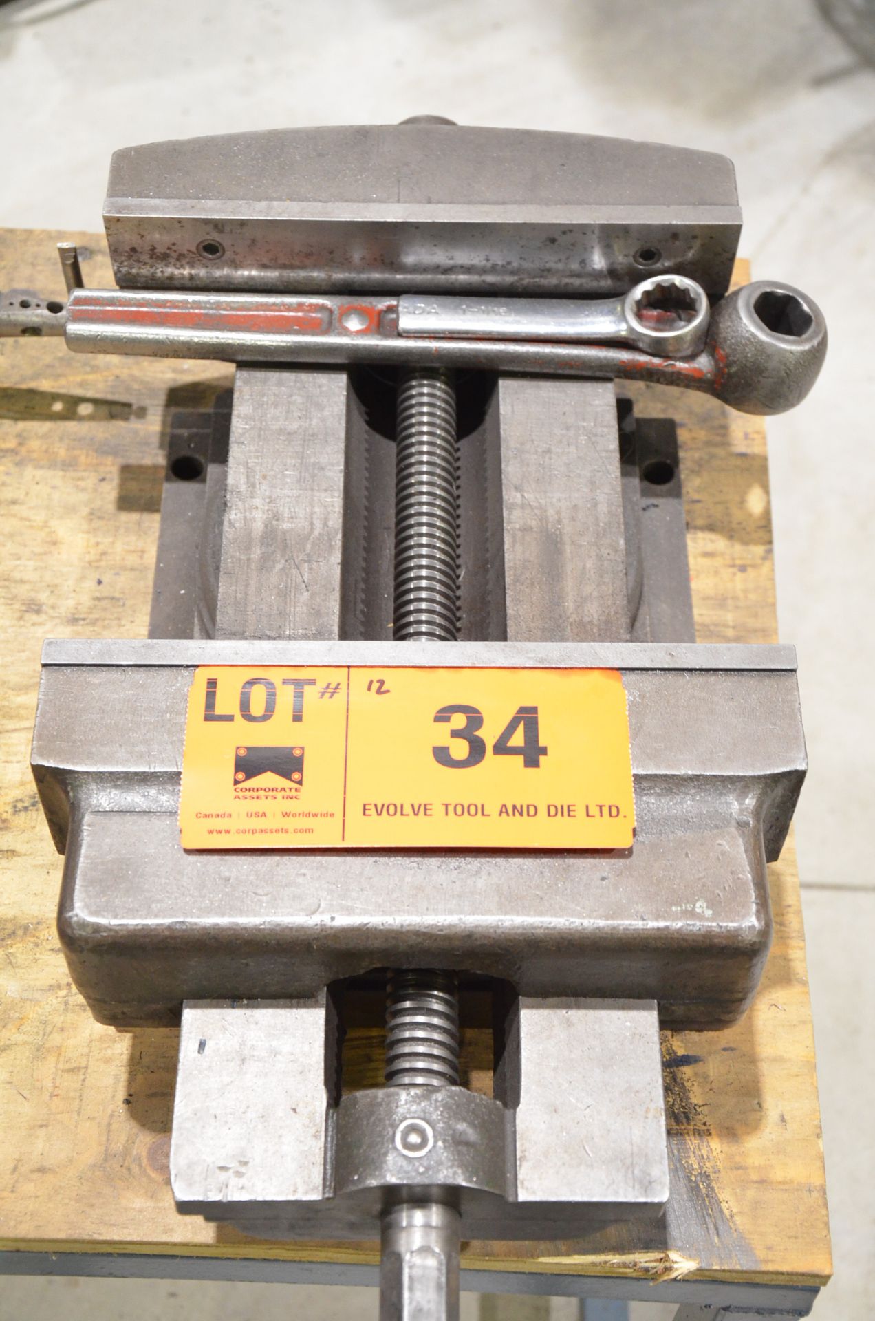 12" MACHINE VISE