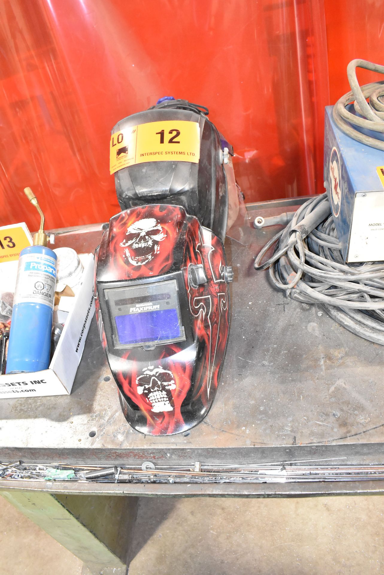 LOT/ WELDING AND GRINDING MASKS