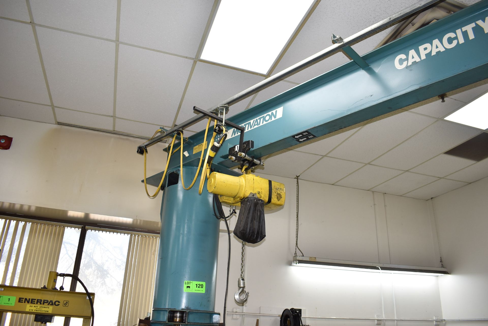 MOTIVATION 2 TON FREE STANDING JIB ARM WITH YALE 1 TON ELECTRIC HOIST WITH PENDENT CONTROL, S/N N/A. - Image 3 of 7