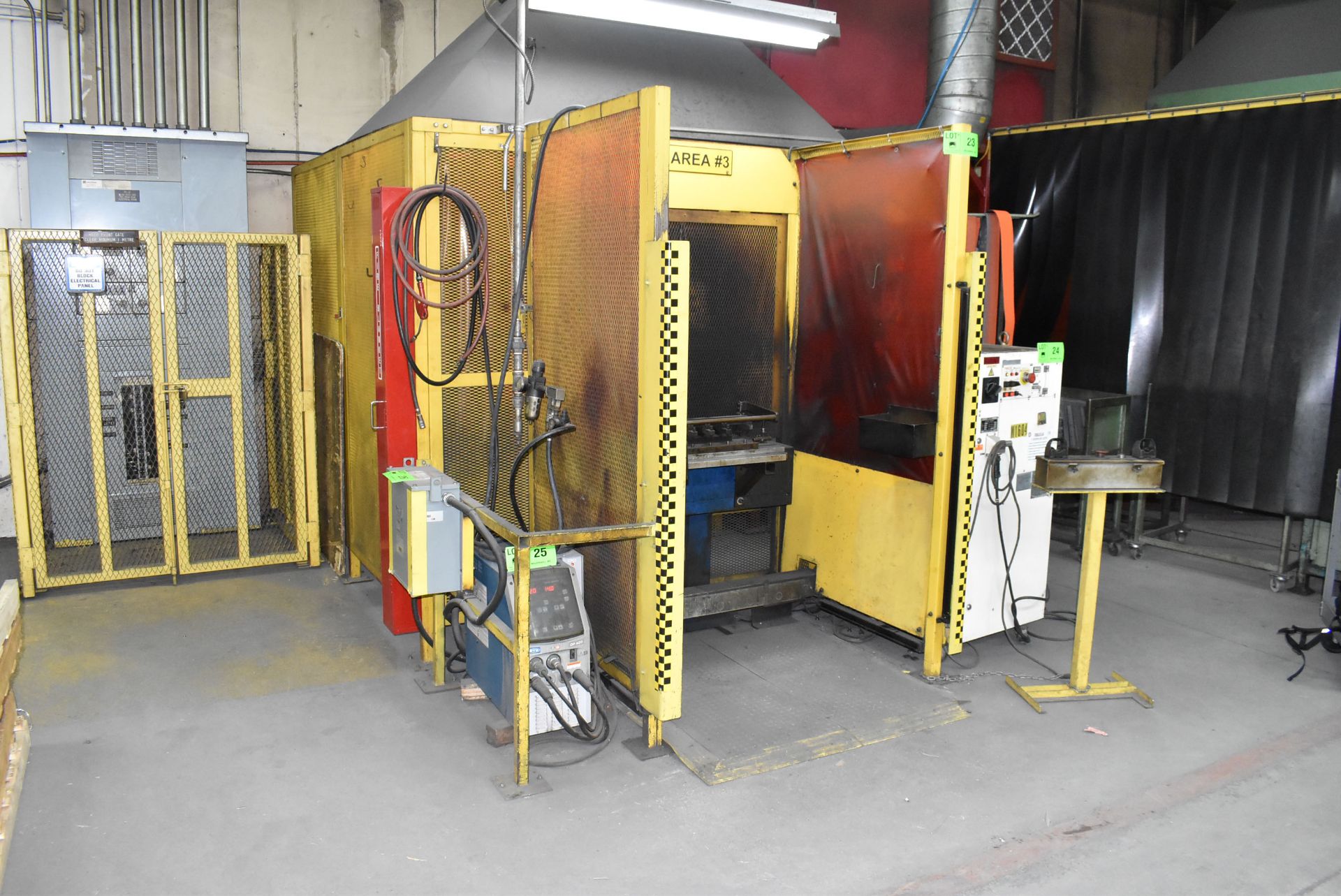 LOT/ COMPLETE WELDING CELL CONSISTING OF NACHI (2000) SC15F-02 ROBOTIC WELDER WITH NOCHI B008H438