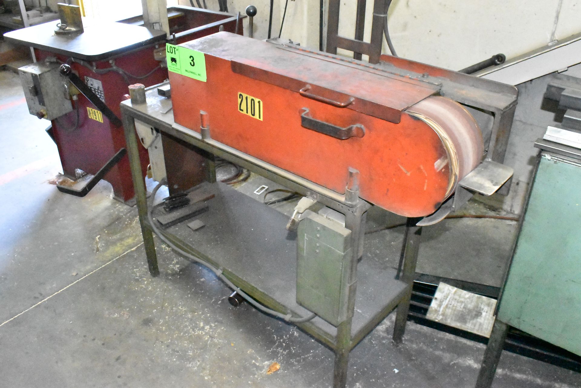 MILLER KNOLL 4.5"X36" BELT SANDER S/N N/A (CI) [RIGGING FEE FOR LOT #3 - $35 CAD PLUS APPLICABLE - Image 2 of 5