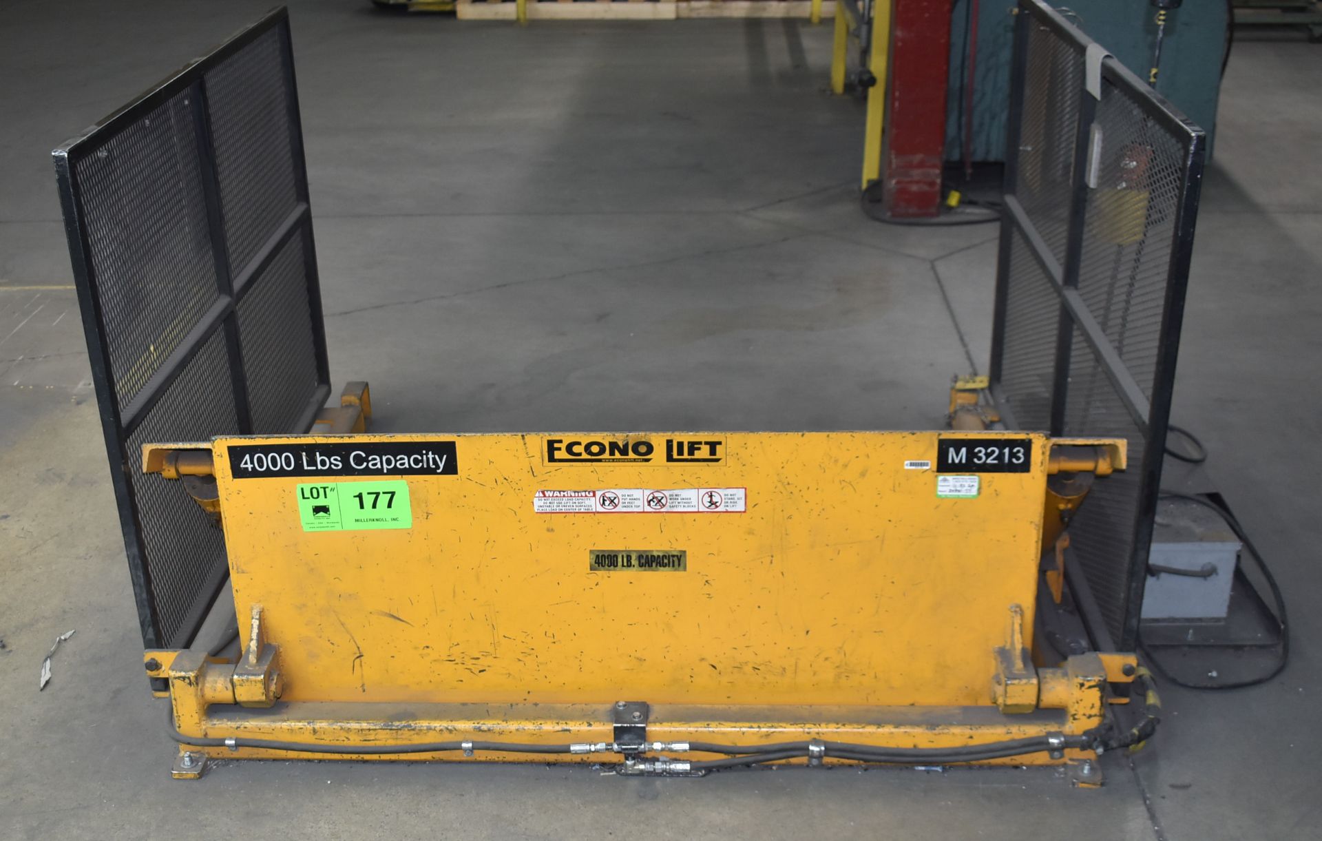 ECONO LIFT 4000LBS CAPACITY HYDRAULIC TILT LIFT TABLE S/N N/A (CI) [RIGGING FEE FOR LOT #177 - $75