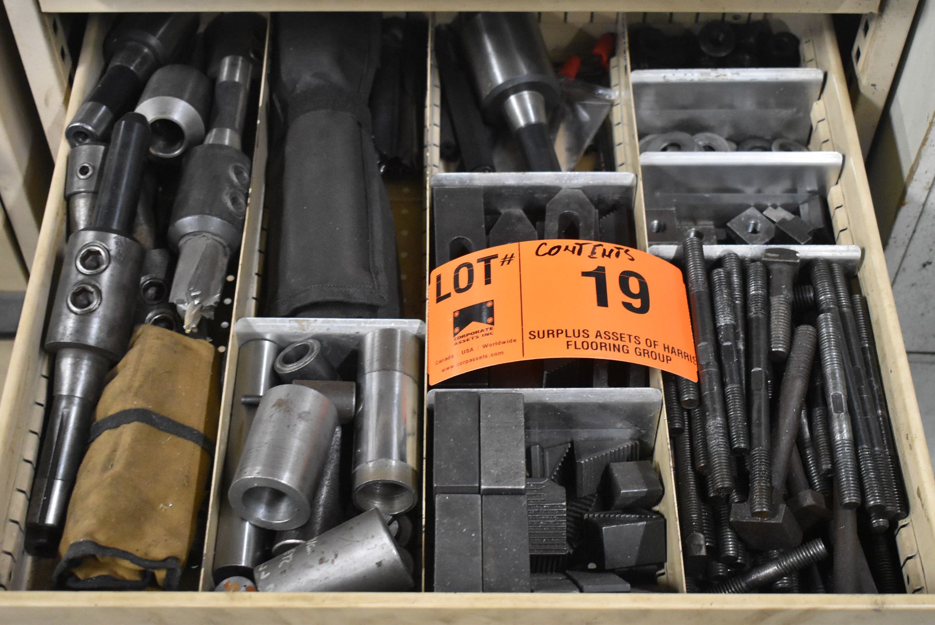 LOT/ CONTENTS OF TOOL CABINET - (CHECK PHOTOS) (CABINET NOT INCLUDED) - Image 7 of 10