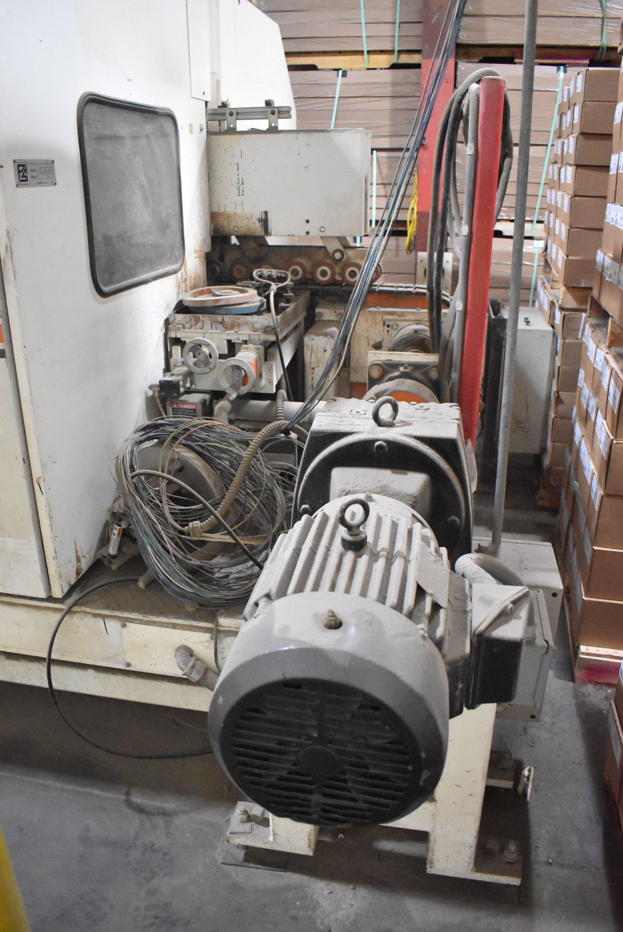 PROGRESSIVE SYSTEMS 7028M TONGUE & GROOVE AND INTERLOCKING SIDE-MATCHER PROFILER WITH (6) 15 HP - Image 4 of 20