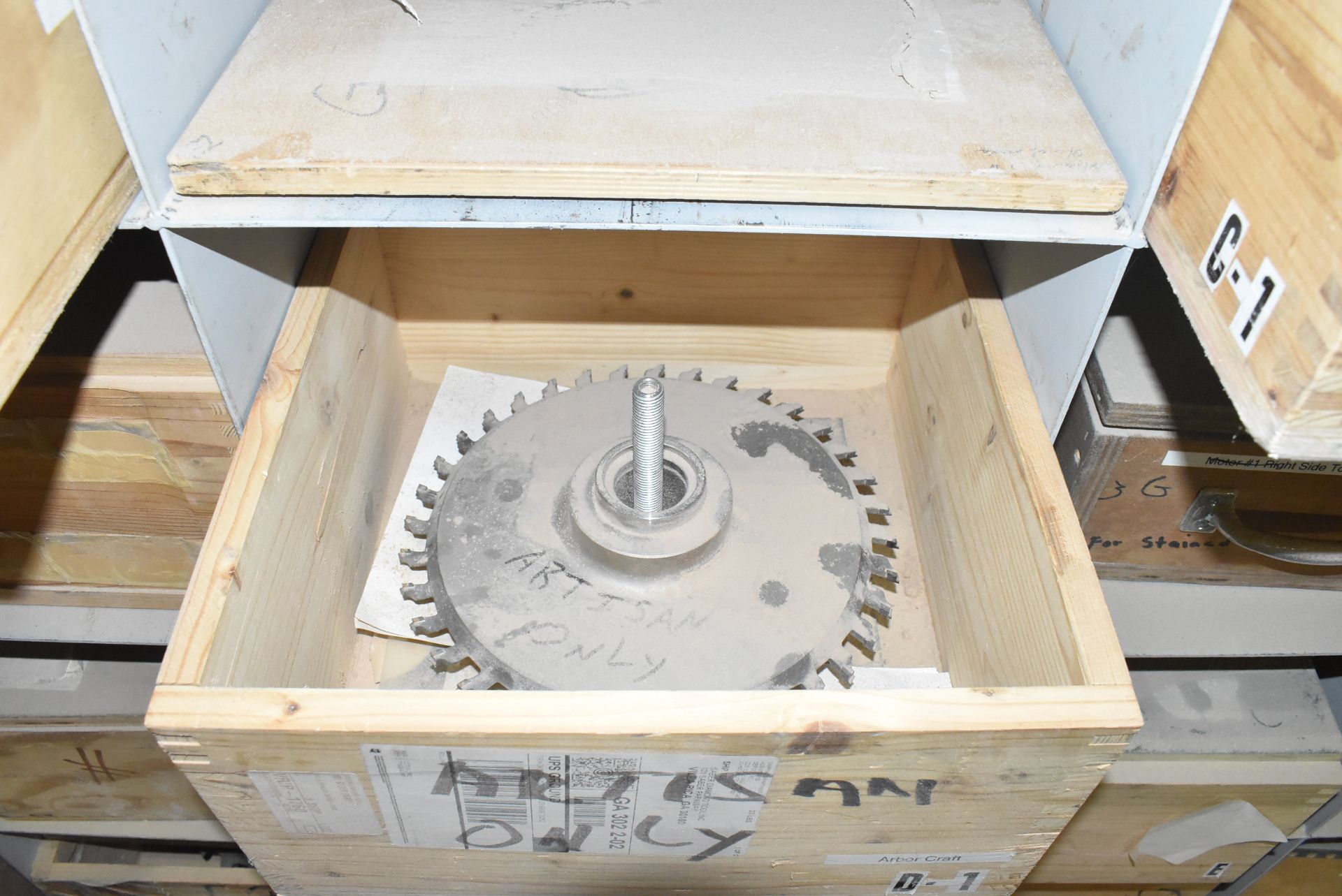LOT/ HOMAG DOUBLE END TENONER TOOLING [RIGGING FEE FOR LOT #182 - $300 USD PLUS APPLICABLE FEES] - Image 4 of 14