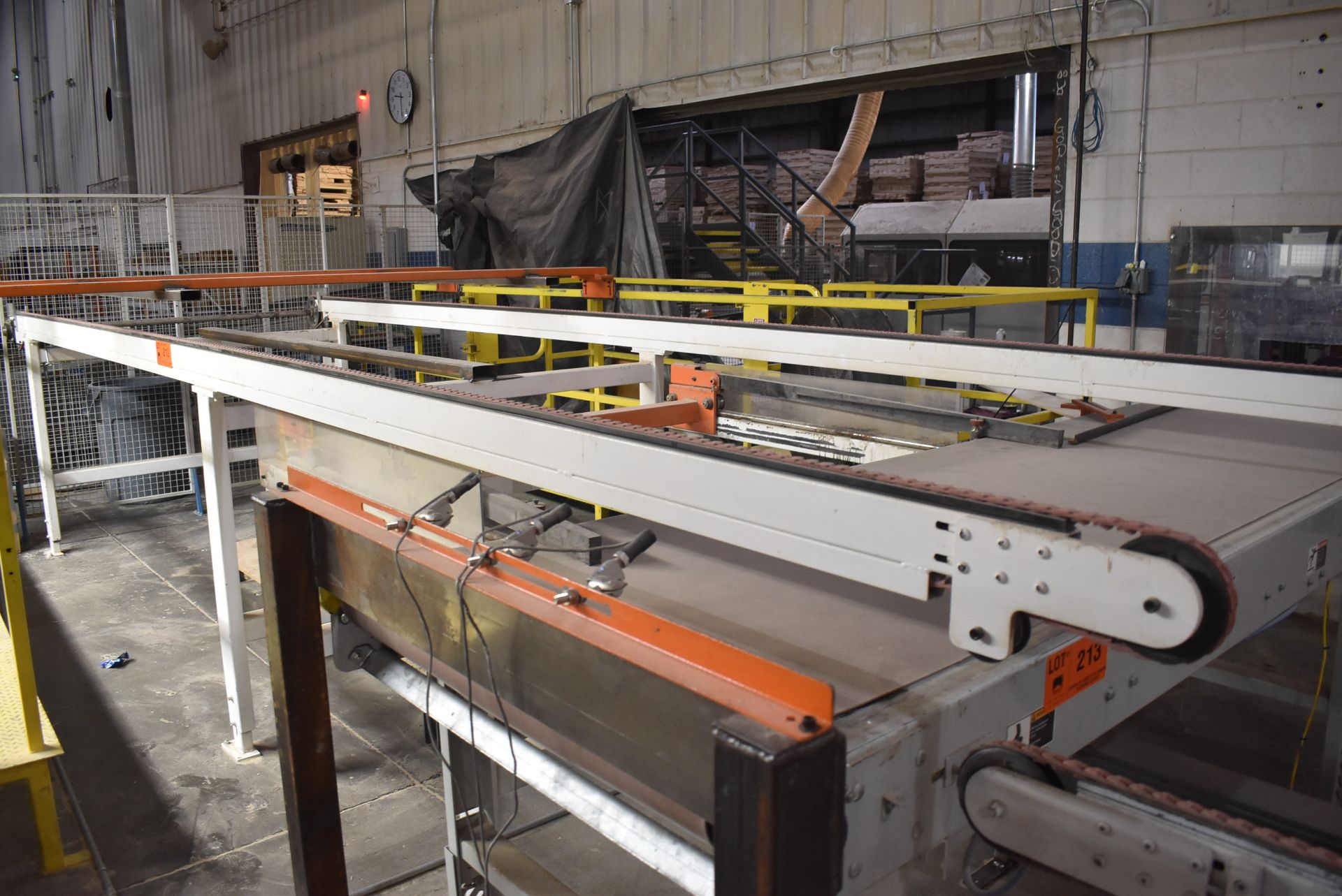 70"X152" LACEBELT CONVEYOR/MANUAL GRADING STATION, S/N: N/A (CI) [RIGGING FEE FOR LOT #212 - $450