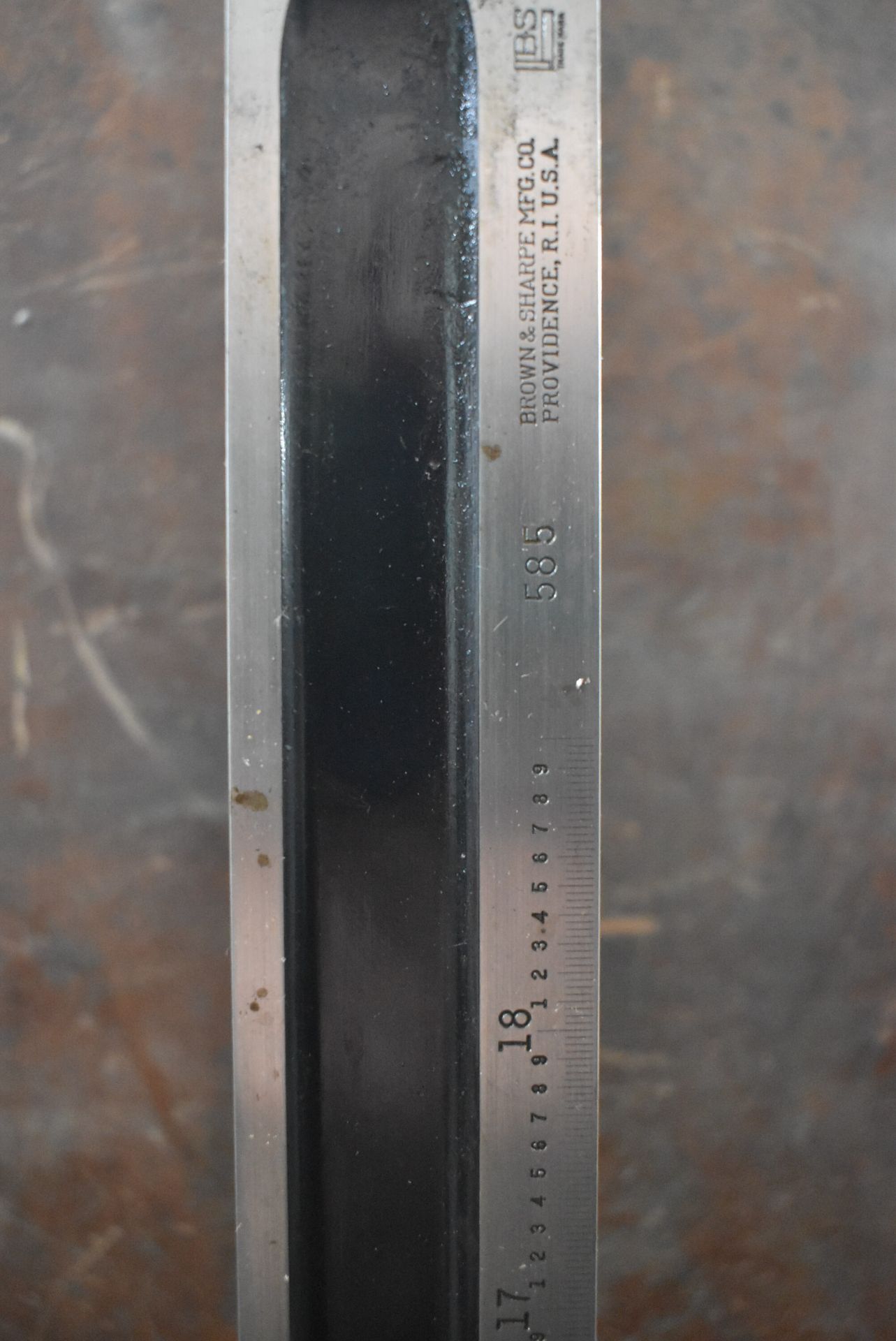 BROWN & SHARPE 19" HEIGHT GAUGE - Image 2 of 2