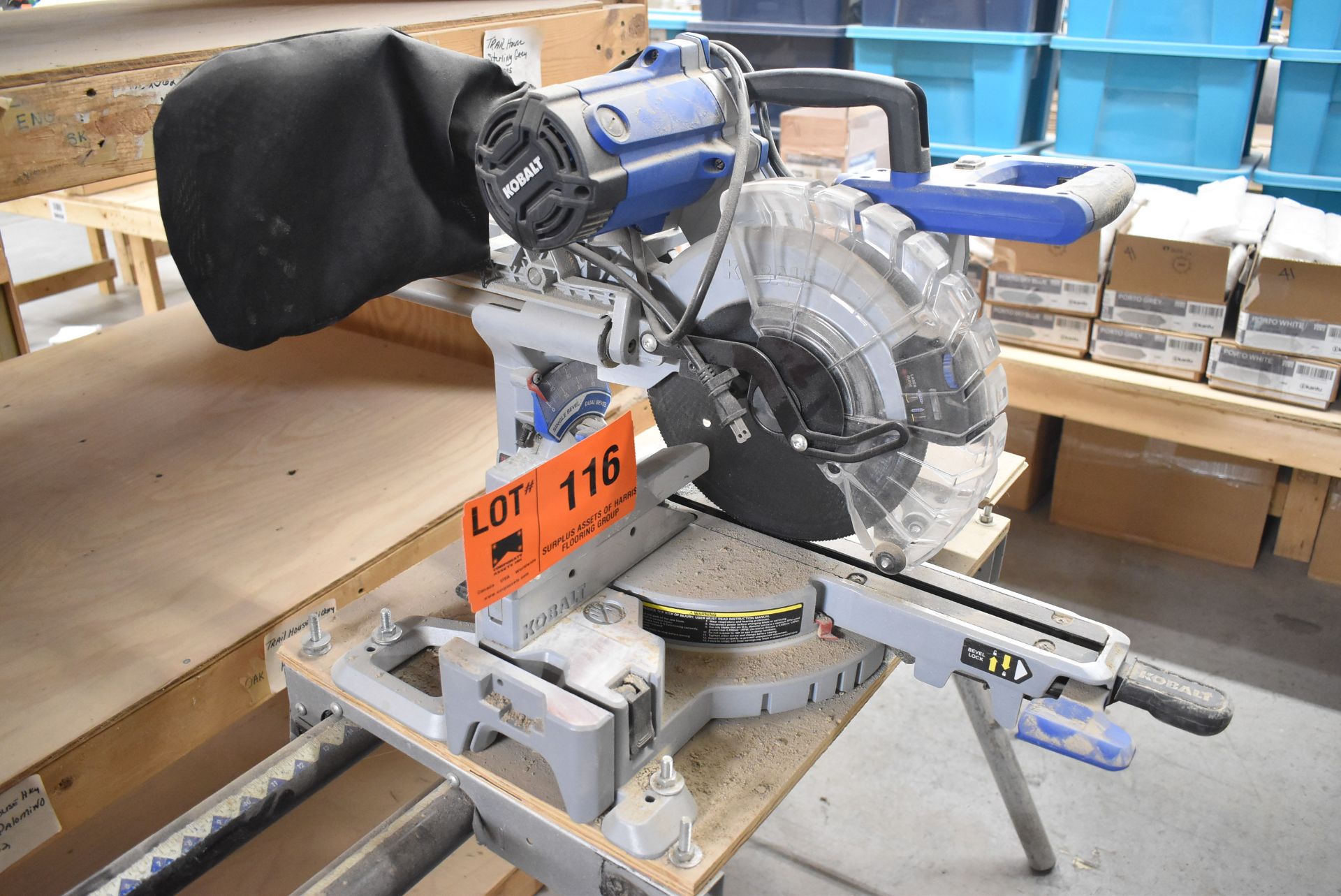 KOBALT 1413794 10" SLIDING COMPOUND MITRE SAW WITH LASER GUIDE & RYOBI STAND, S/N: 081731 - Image 4 of 6