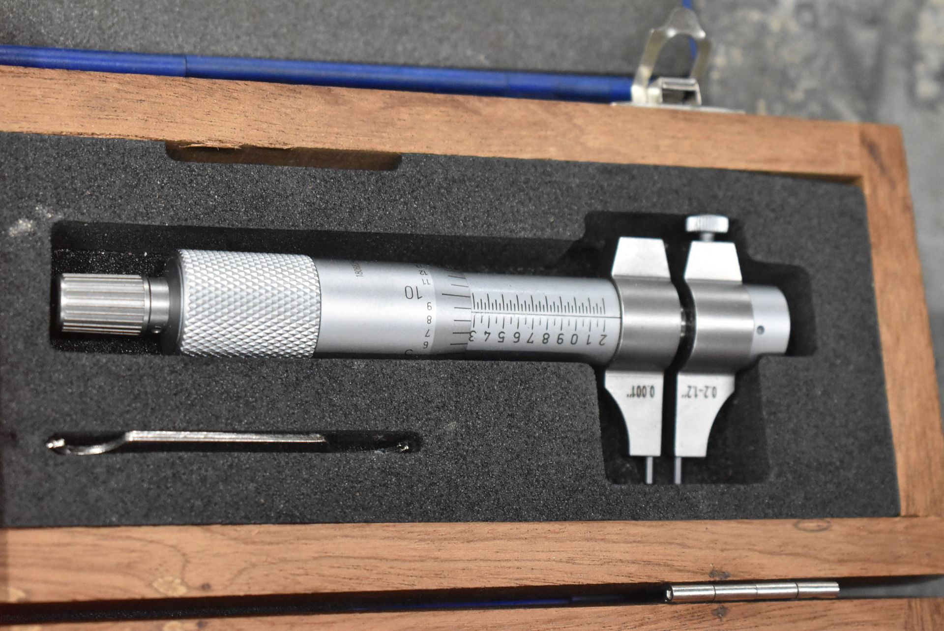 LOT/ INSIDE MICROMETERS - Image 3 of 4