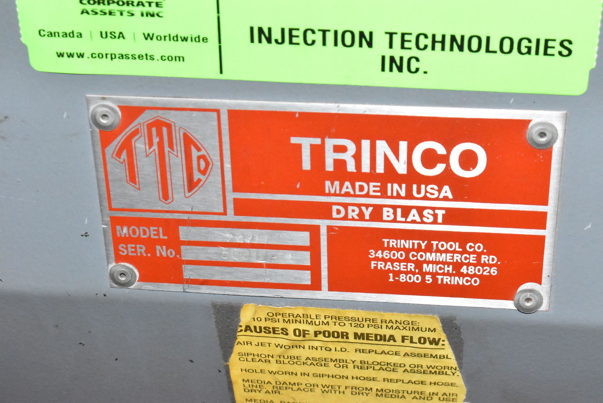 TRINCO 27X31 DOWNDRAFT-TYPE SANDBLAST CABINET WITH MEDIA RECOVERY, S/N 50011 (CI) [RIGGING FEES - Image 2 of 5