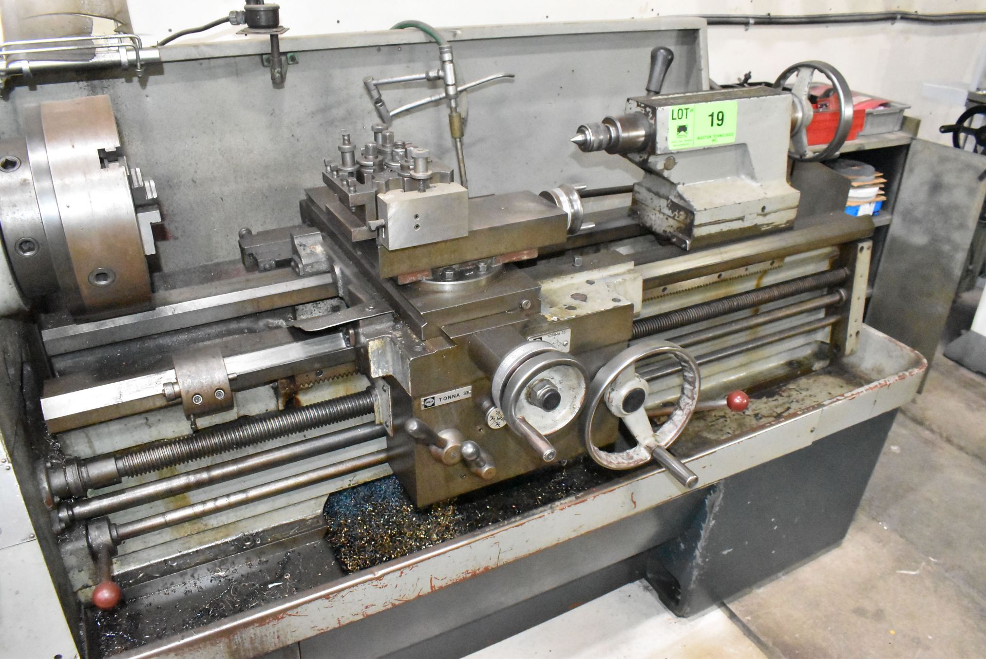 COLCHESTER MASCOT 1600 GAP BED ENGINE LATHE WITH 17" SWING, 40" BETWEEN CENTERS, SPEEDS TO 1,600 - Image 5 of 8