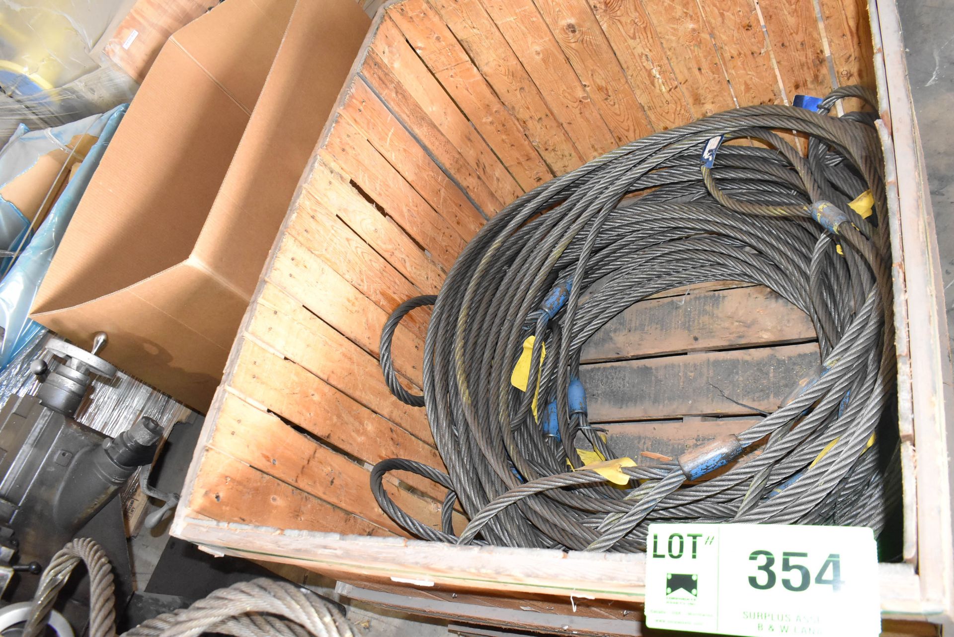 LOT/ CONTENTS OF CRATE - WIRE ROPE SLINGS - Image 2 of 4