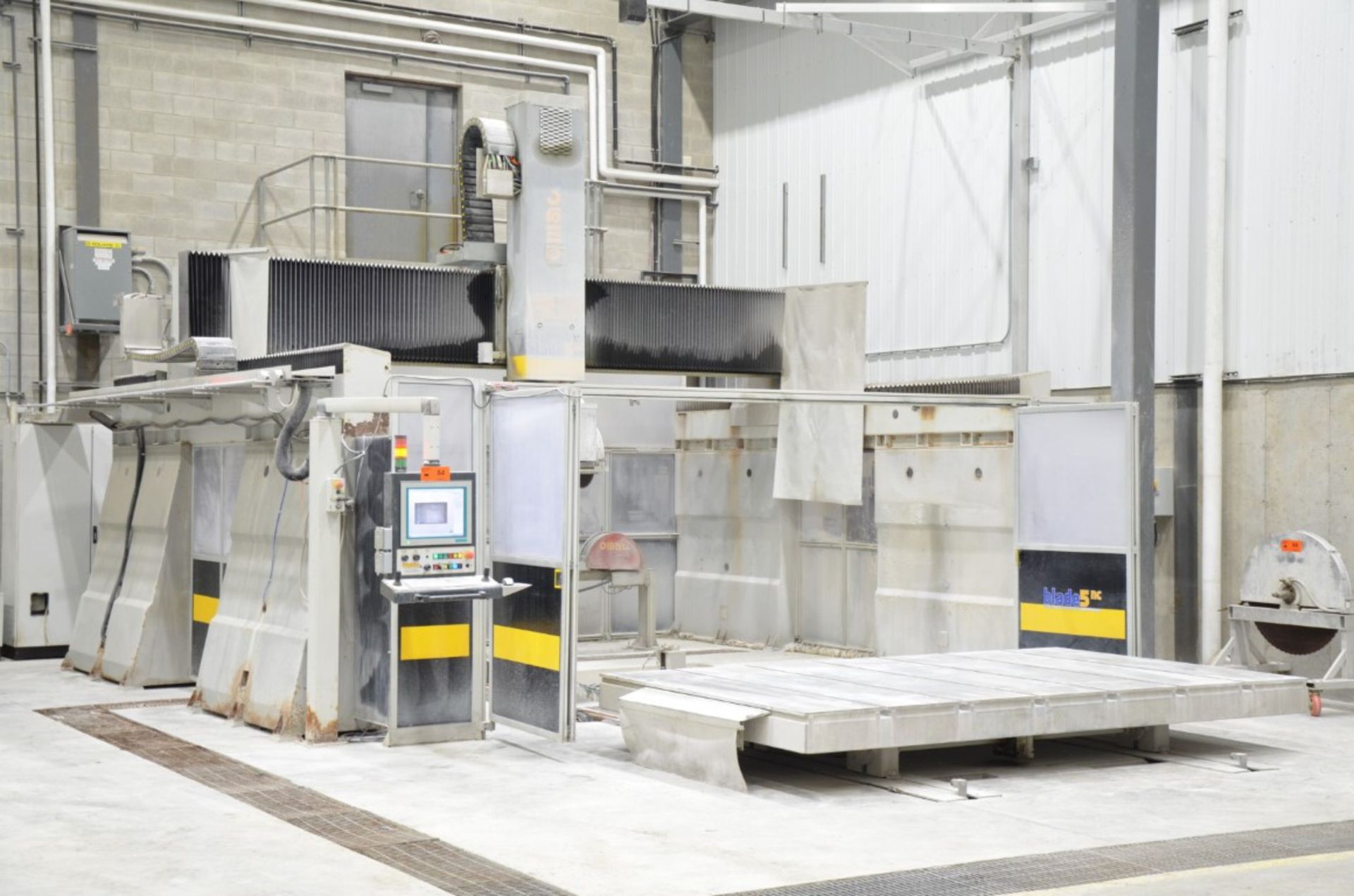 OMAG (2015) BLADE5NC 5-axis CNC bridge type vertical machining center with milling, shaping, - Image 2 of 35