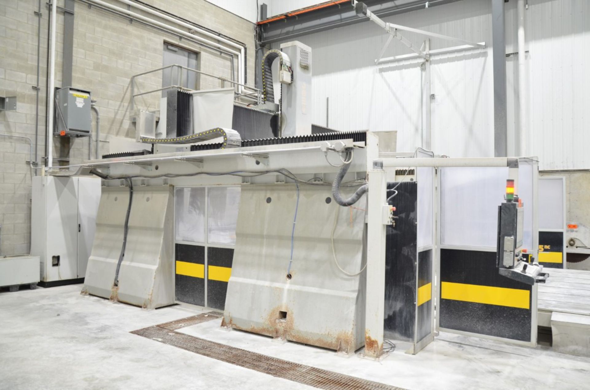 OMAG (2015) BLADE5NC 5-axis CNC bridge type vertical machining center with milling, shaping, - Image 15 of 35