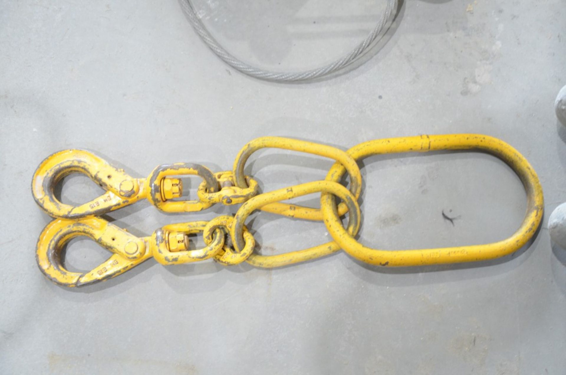 LOT/ 55TON shackle and lifting hooks - Image 3 of 3