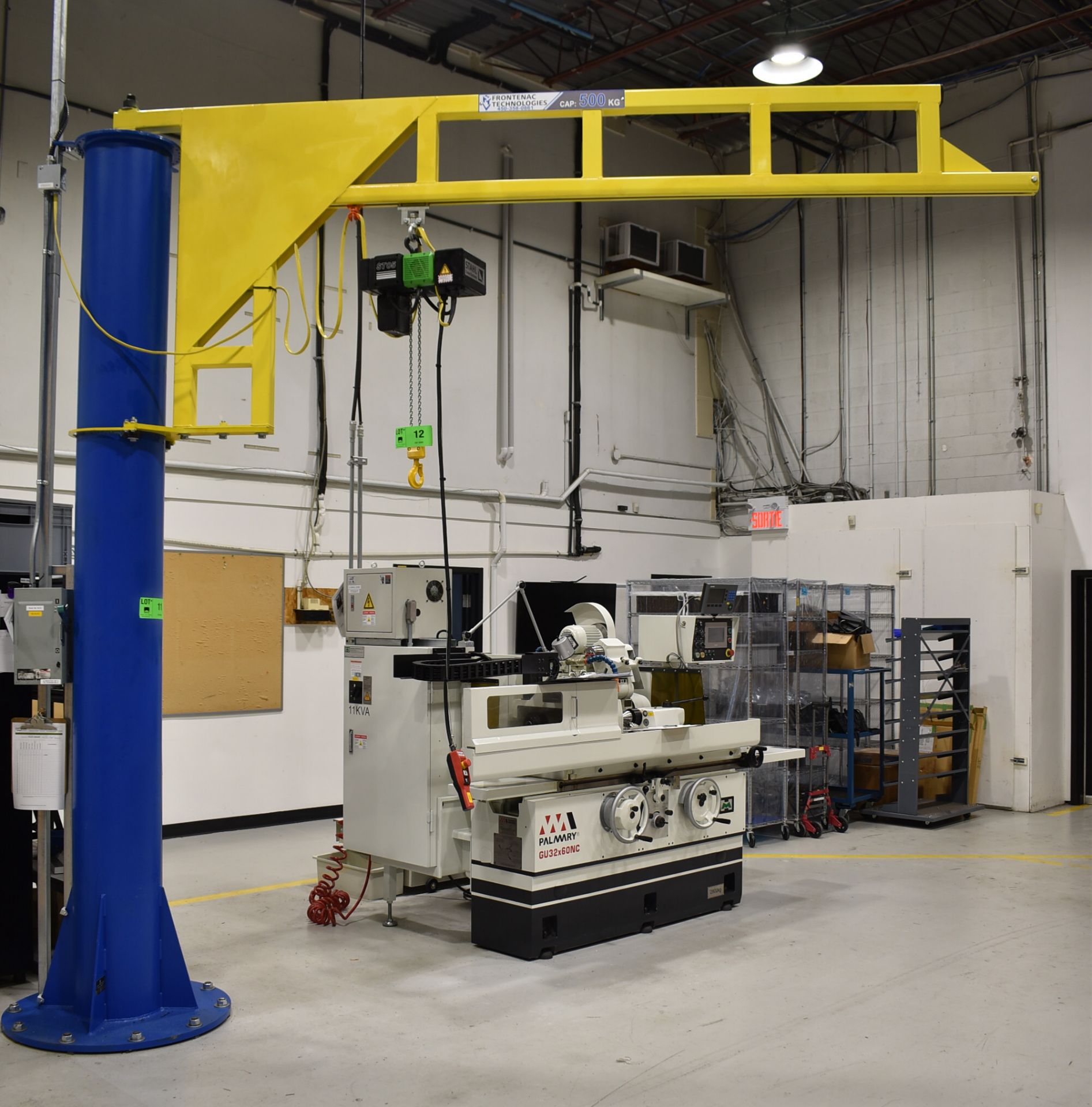 FRONTENAC TECHNOLOGIES 1/2 TON capacity free standing jib arm with STAHL crane system 1/2 TON - Image 2 of 3