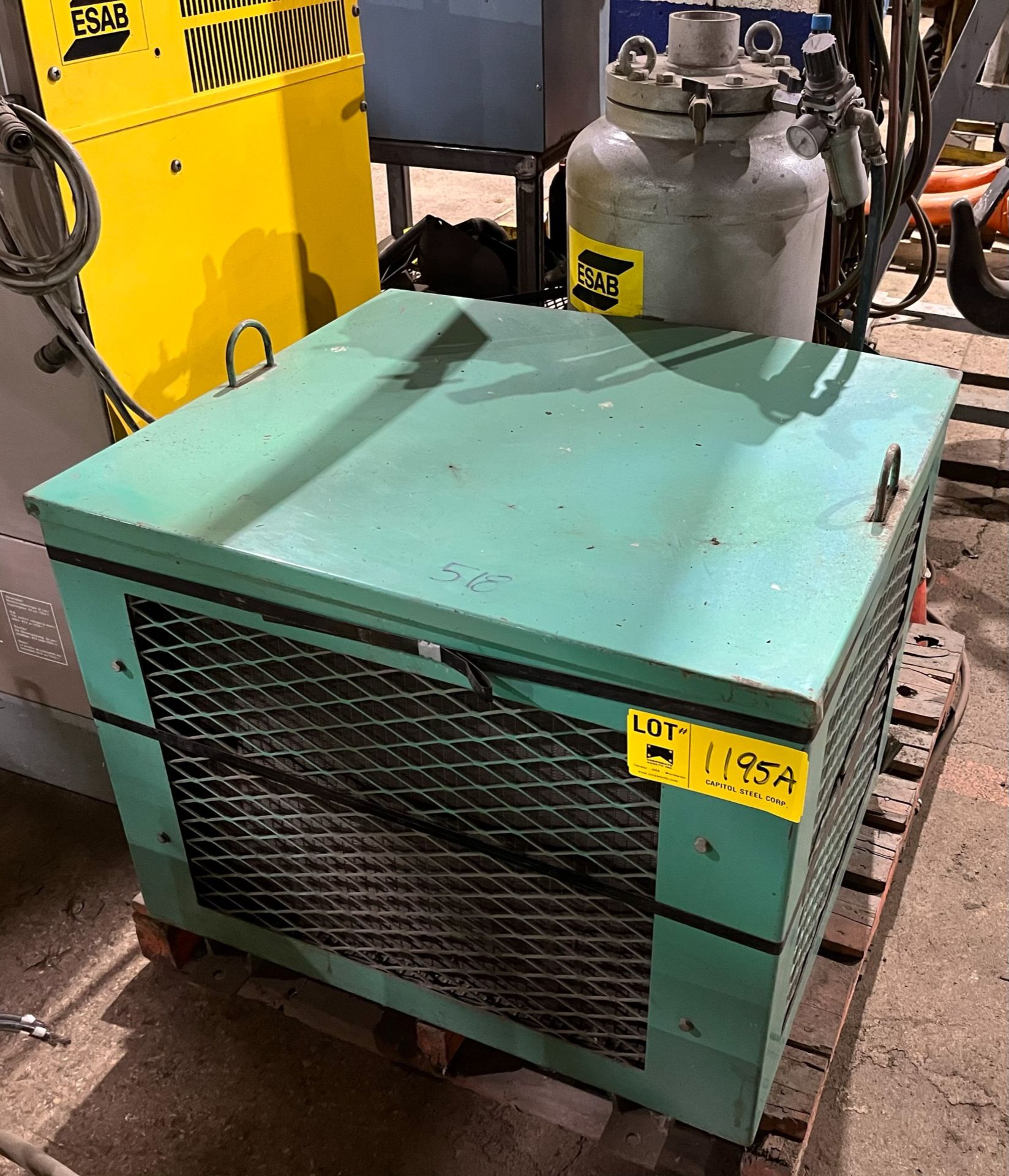 PRESSURE TANK & COOLING UNIT [RIGGING FEES FOR LOT #1195A - $30 USD PLUS APPLICABLE TAXES]