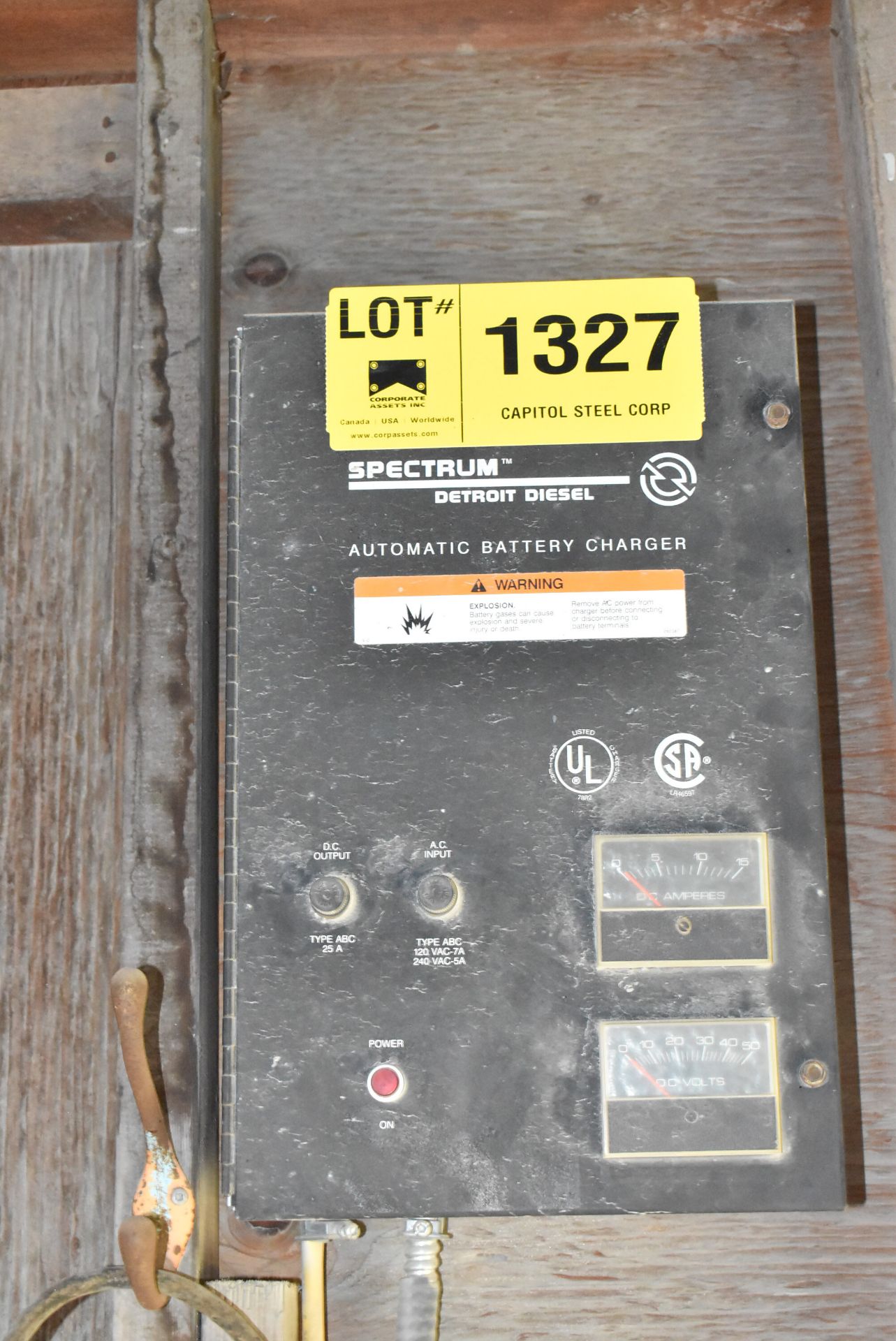 DETROIT DIESEL SPECTRUM AUTOMATIC BATTERY CHARGER (CI) [RIGGING FEES FOR LOT #1327 - $50 USD PLUS