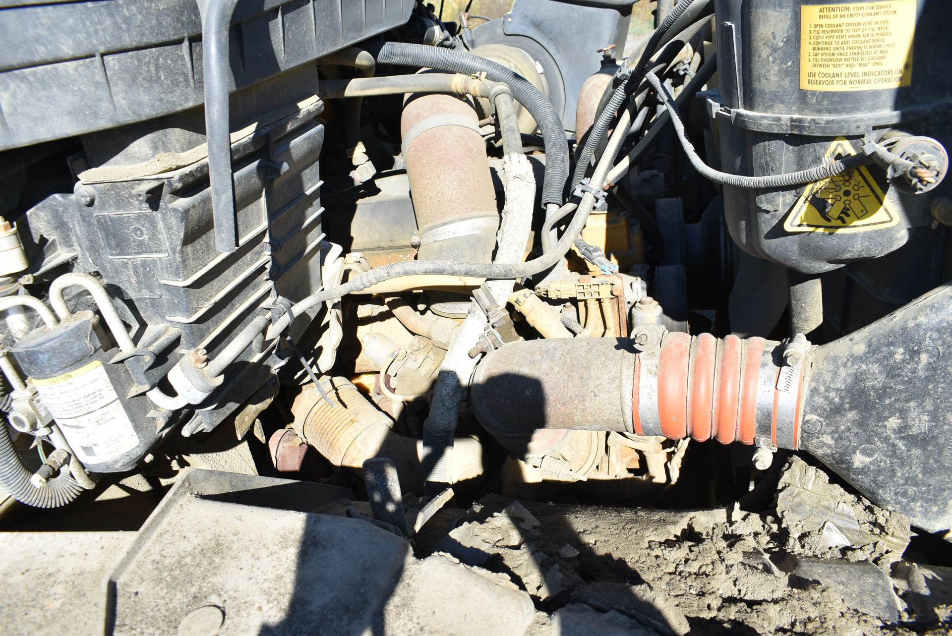 INTERNATIONAL (2009) WORKSTAR 7600-TANDEM AXEL WATER TRUCK WITH-CATERPILLAR C13 DIESEL ENGINE, - Image 12 of 23