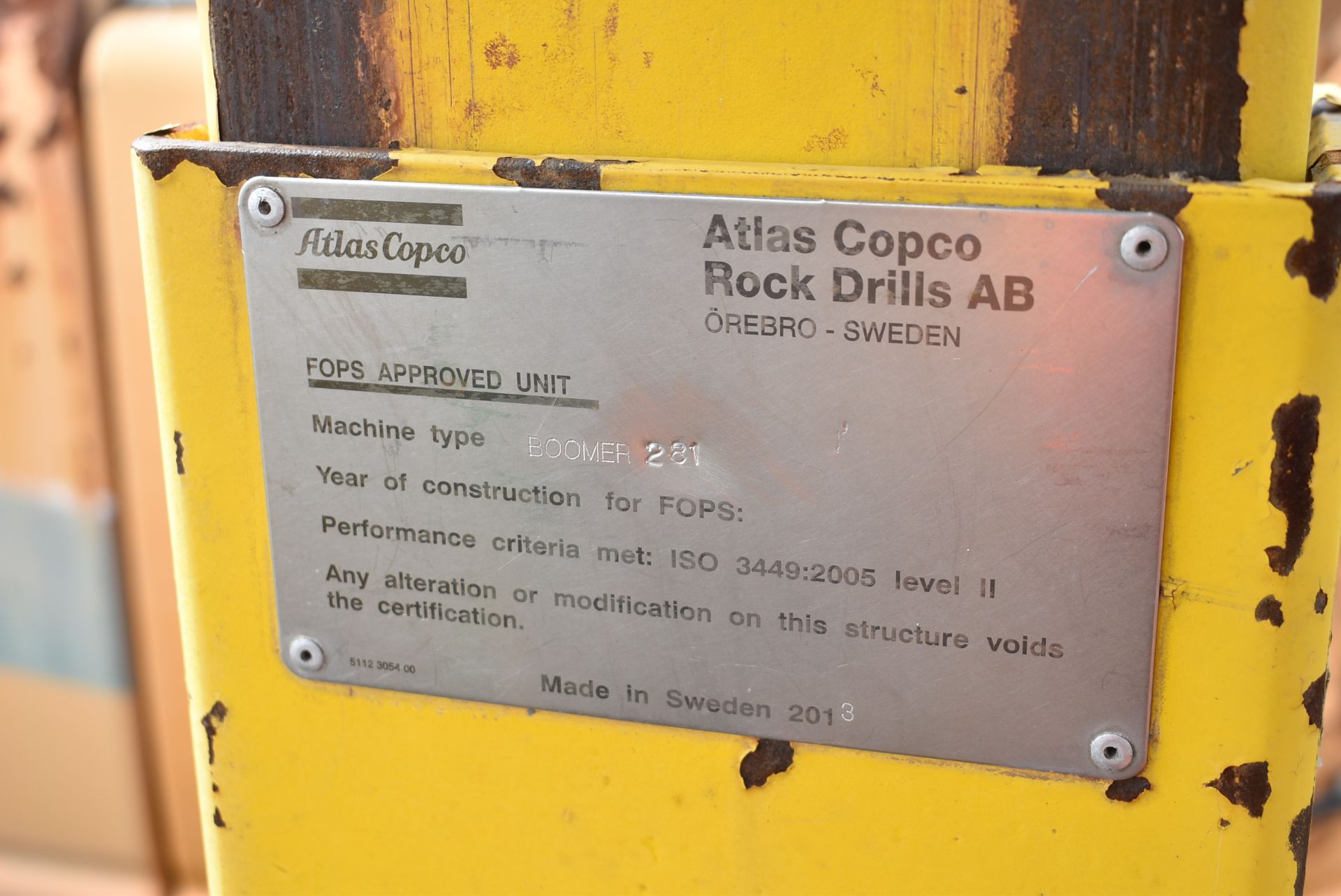 ATLAS COPCO 281 SINGLE BOOMER JUMBO ROCK DRILL WITH E5L912W DIESEL MOTOR, 1342 HOURS (RECORDED ON - Image 25 of 40