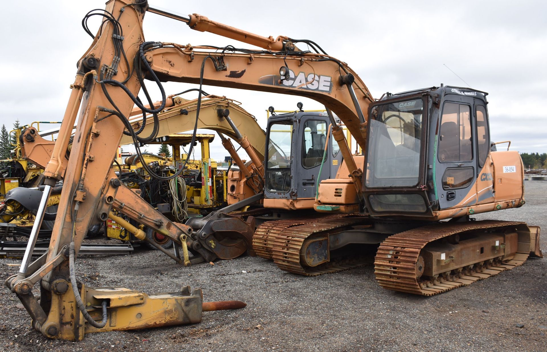 CASE CX-130 HYDRAULIC EXCAVATOR WITH HYDRAULIC JACK HAMMER ATTACHMENT VIN:130K-2046 (CMD-137-22) - Image 2 of 18