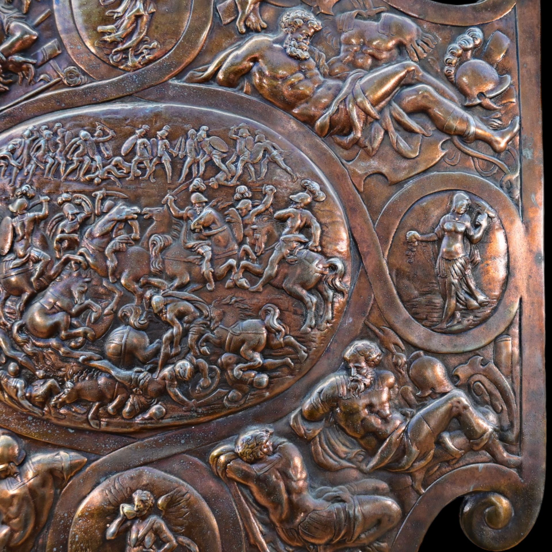 A Large Victorian Copper Shield in the Renaissance manner. English, late 19th century. - Image 7 of 9