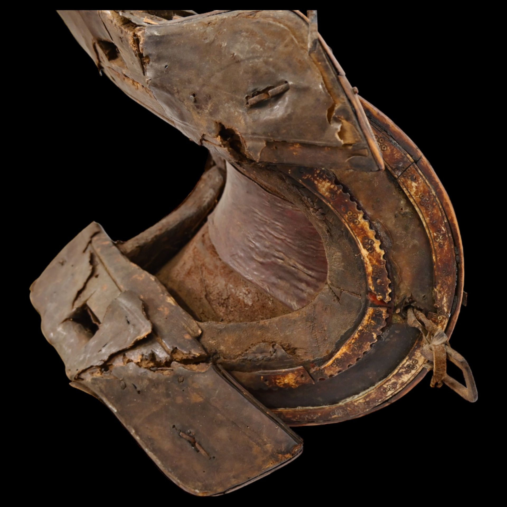 Rare antique Islamic Ottoman, Persian or Central Asia saddle for horseback, 18th century. - Image 12 of 12