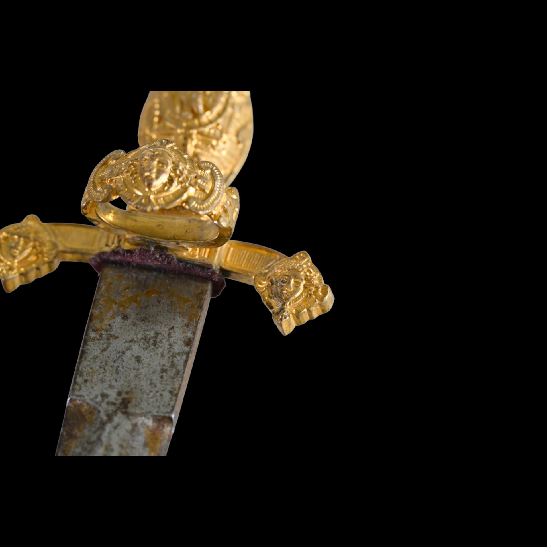 A Left hand dagger in 16th century style. - Image 6 of 9