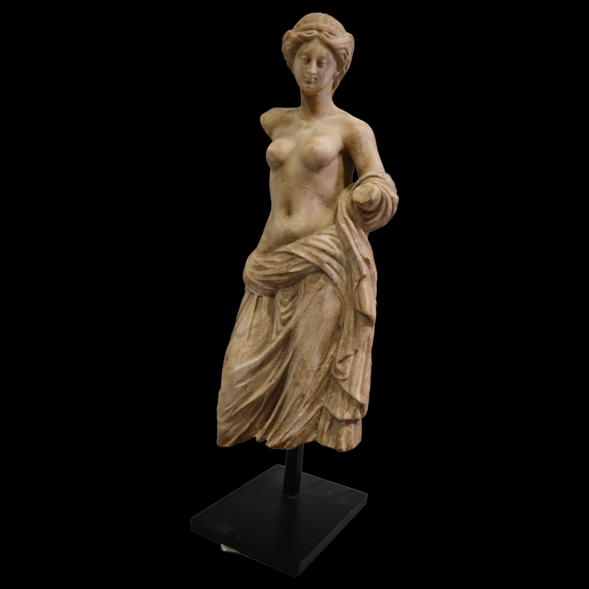 MARBLE STATUE OF VENUS ANCIENT GREECE, 3rd-5th CENTURY BC . - Image 7 of 10