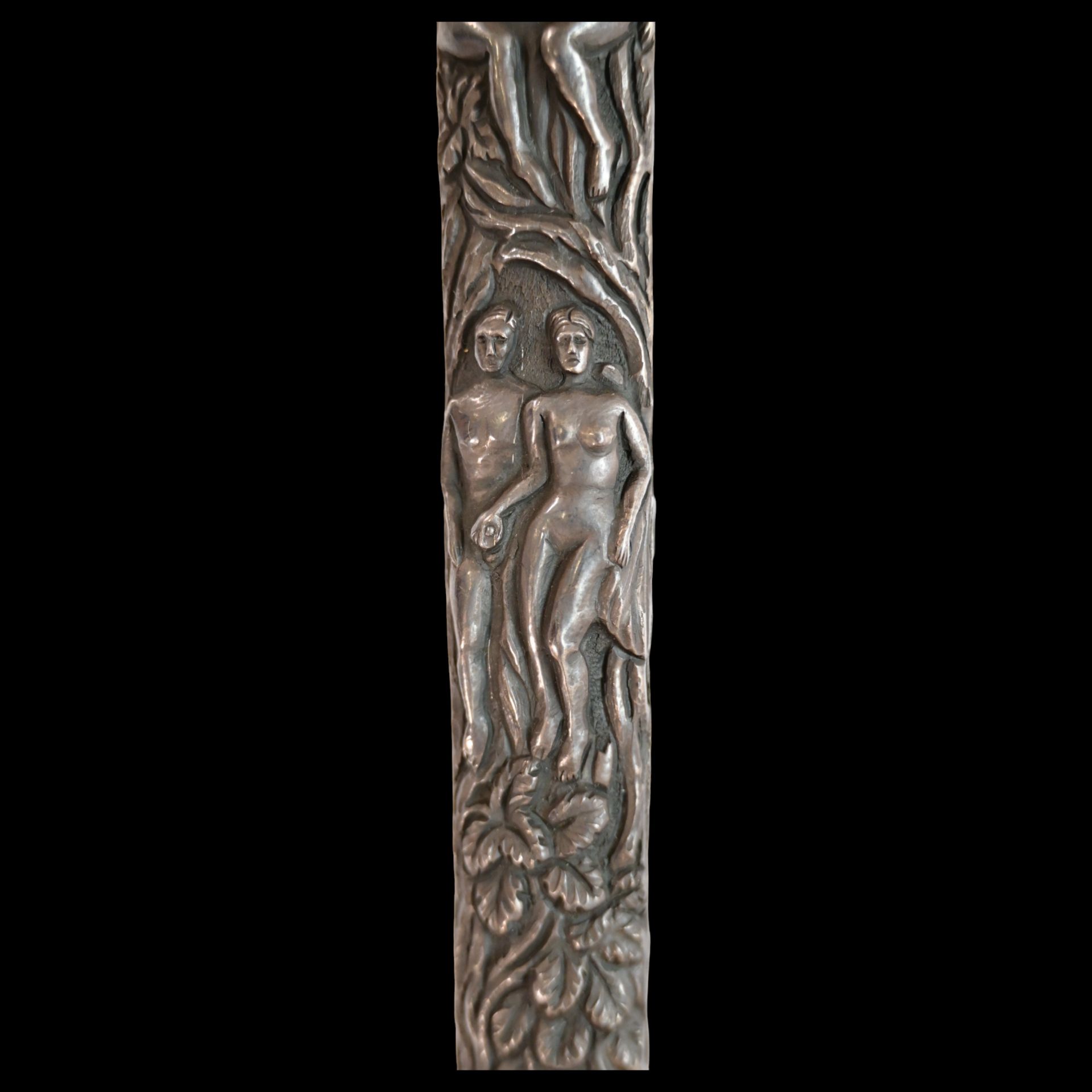 A fine French dagger with carved bone hilt and silver scabbard with erotic scenes, 19th century. - Image 10 of 14