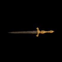 A Left hand dagger in 16th century style.